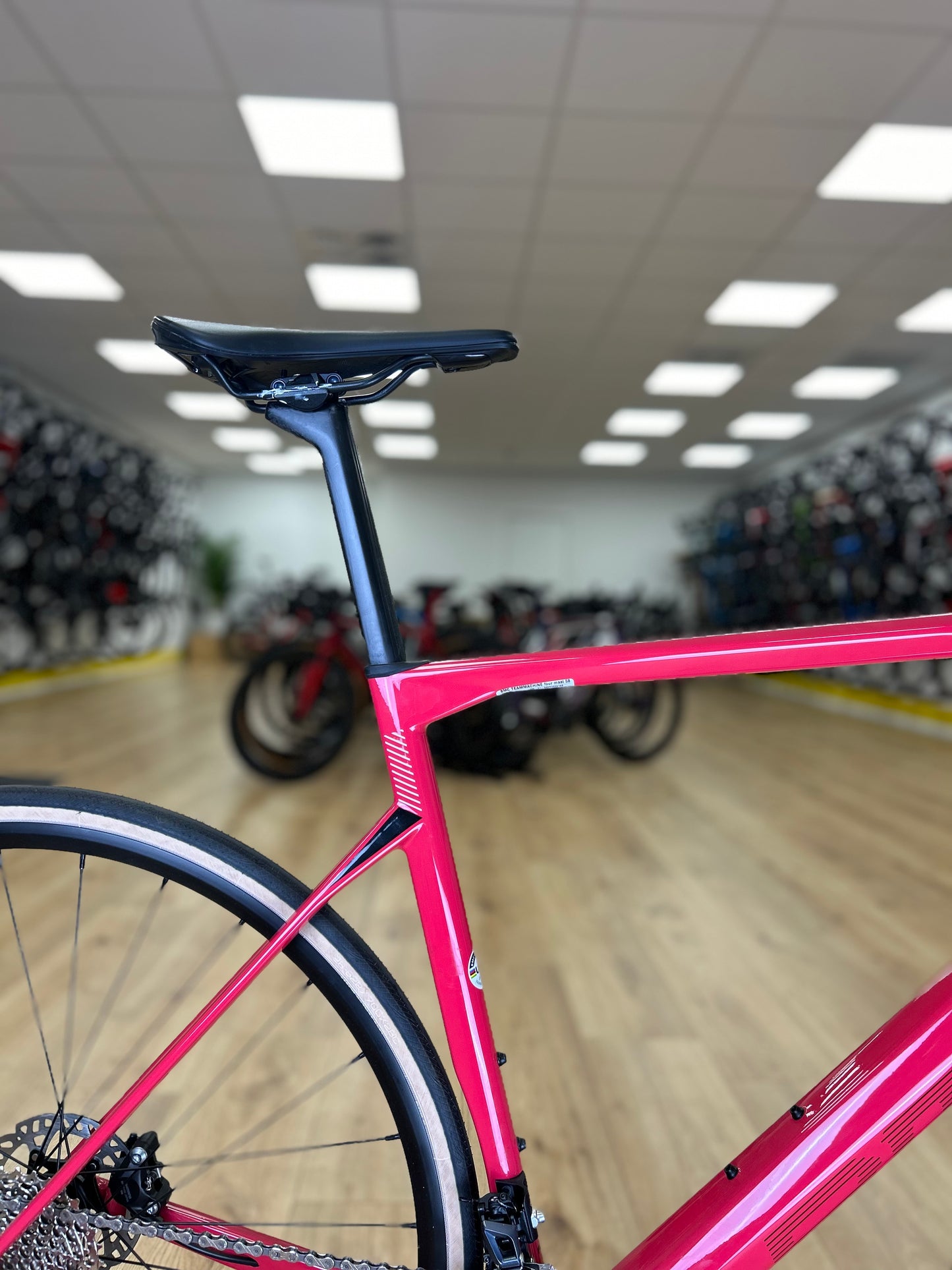 NEW - BMC Road Machine Ultegra Carbon Disc Racefiets