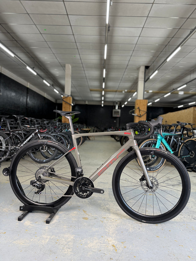 BMC Roadmachine 01 THREE AXS Carbon Racefiets