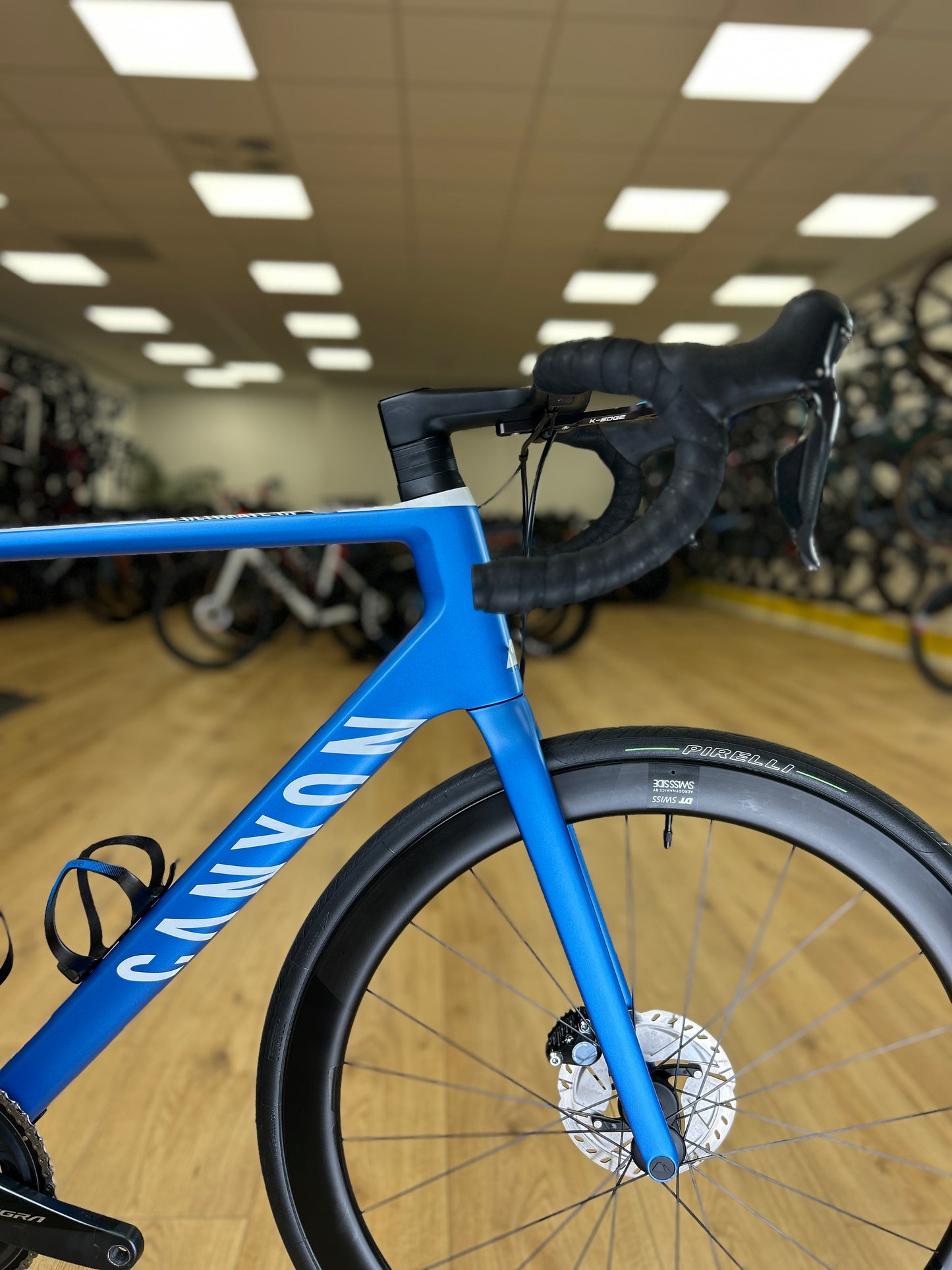 Canyon Ultimate CF SL Disc Di2 Carbon Racefiets