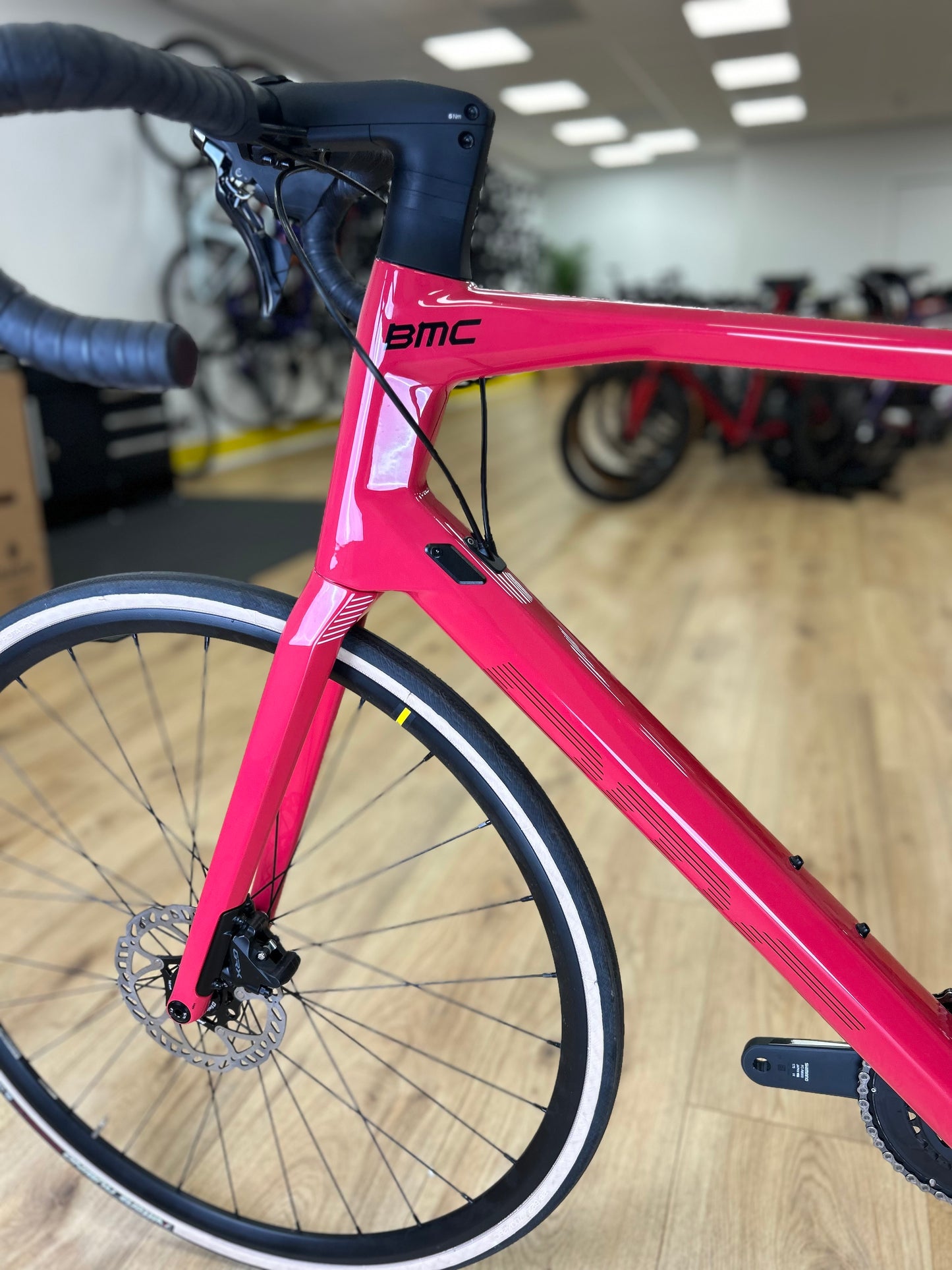 NEW - BMC Road Machine Ultegra Carbon Disc Racefiets