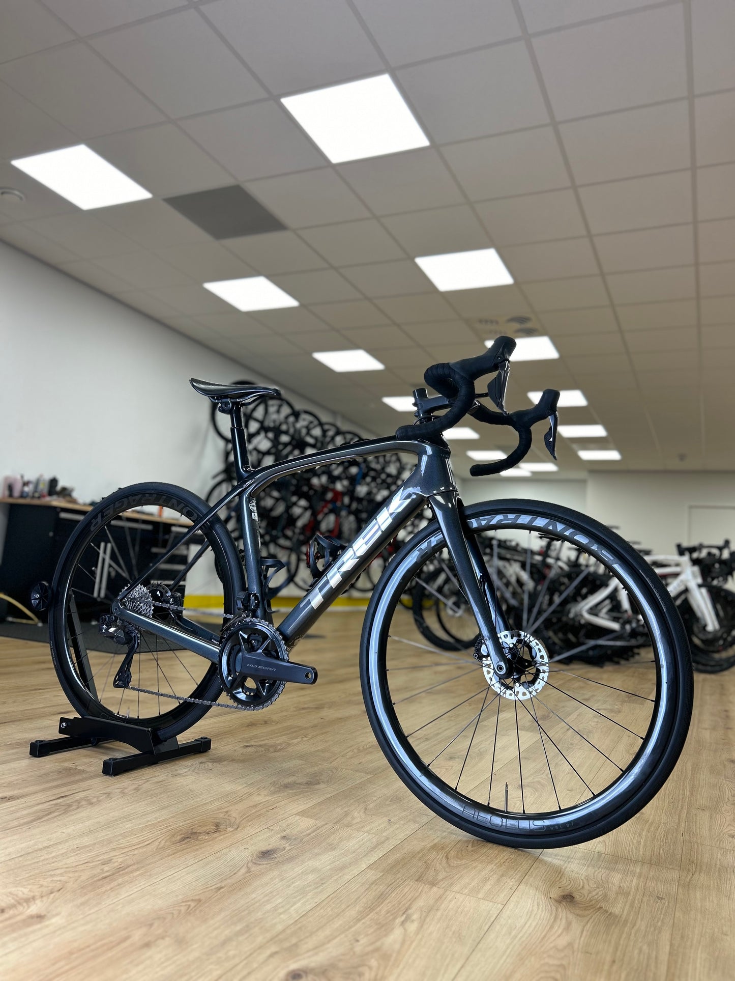 Trek Domane Slr7 Di2 Carbon Disc Racefiets
