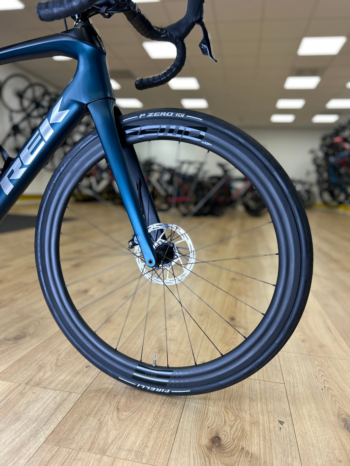Trek Domane SL6 AXS Carbon Racefiets