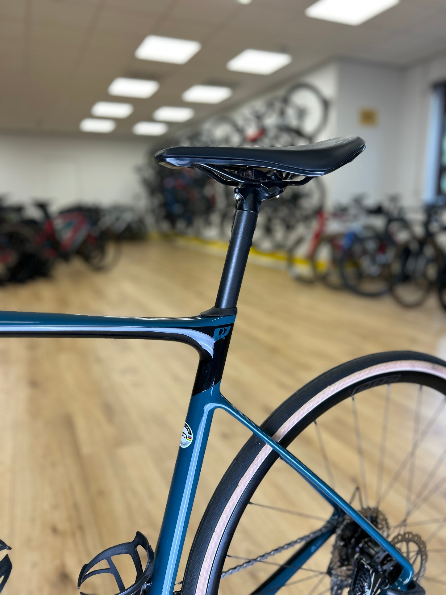 Giant Defy Carbon Racefiets