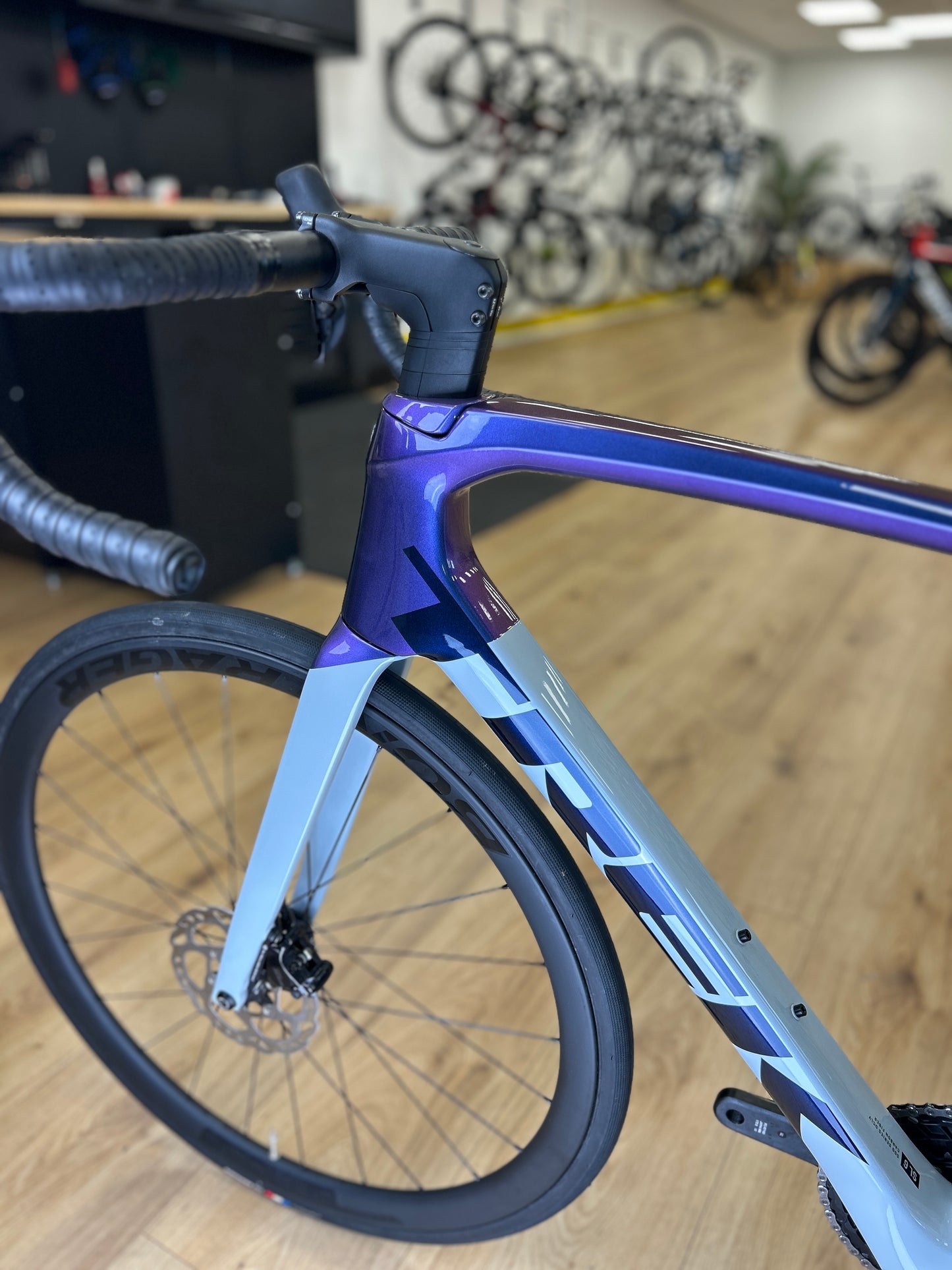 Showroom Model Trek Émonda SL 6 Di2 Carbon Racefiets