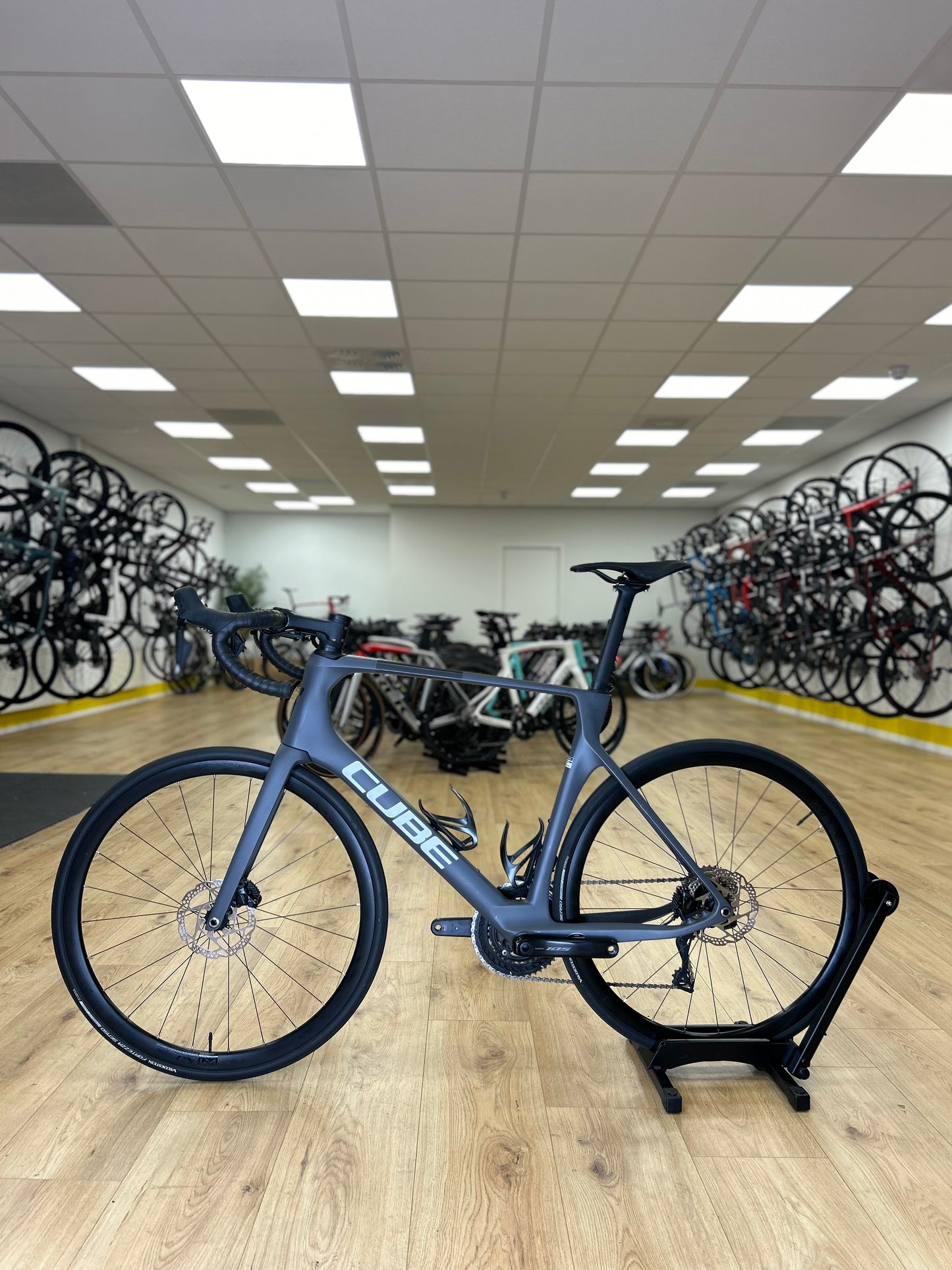 1000km Cube Agree C62 DI2 Carbon Disc Road Bike