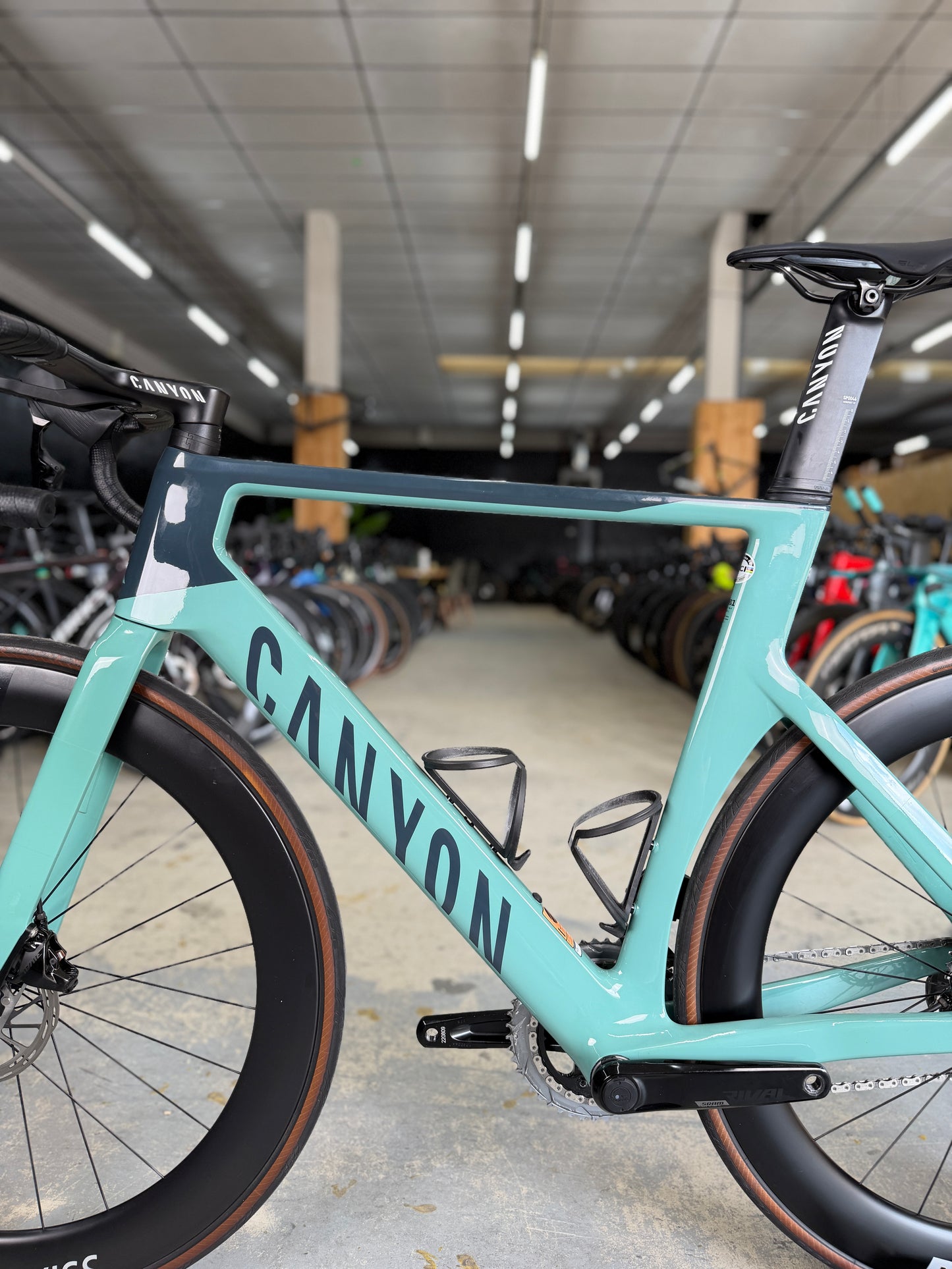 Canyon Aeroad CF SLX AXS Carbon Racefiets