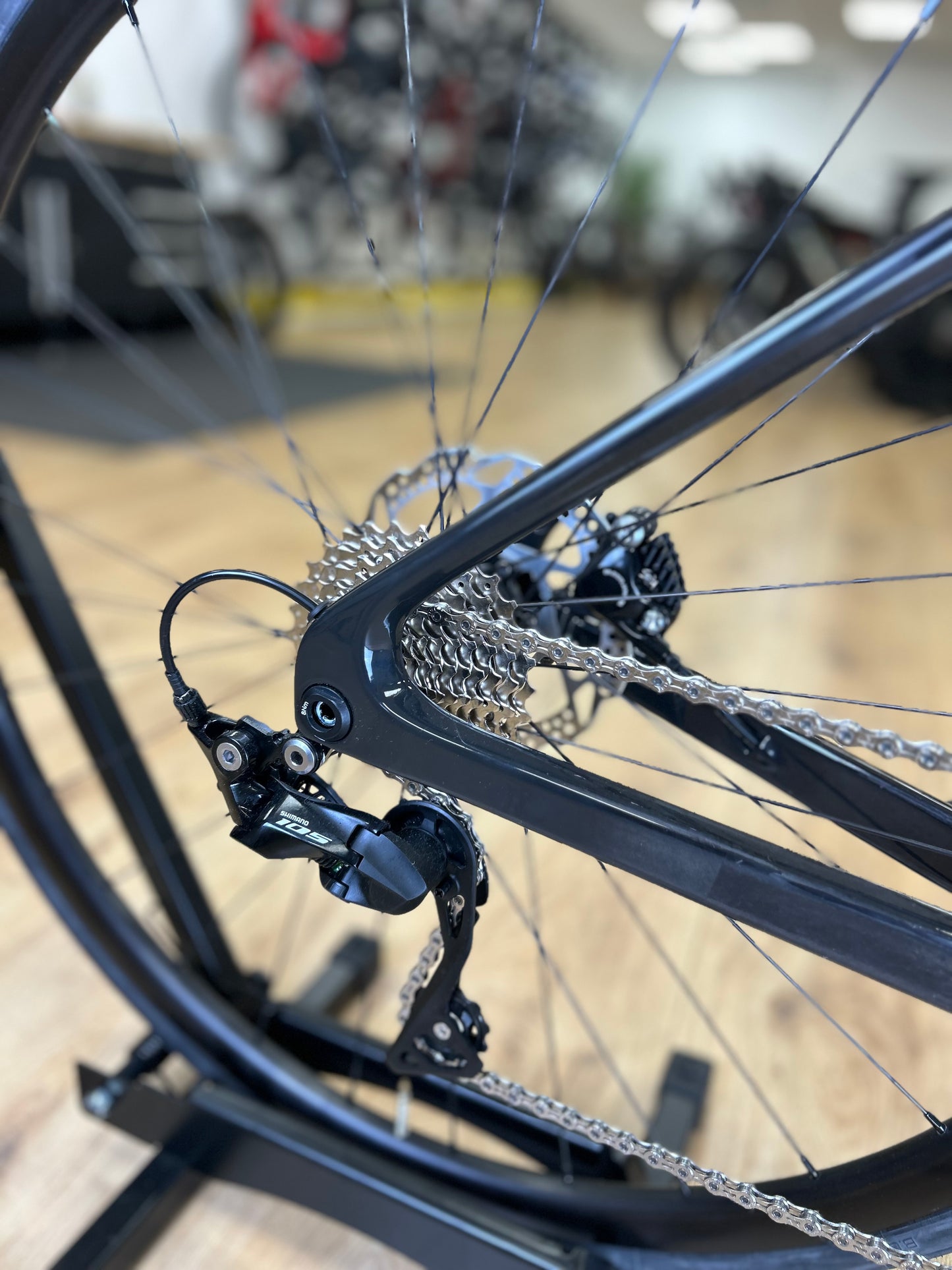 SHOWROOM MODEL Orbea Orca M30 Carbon Disc Racefiets