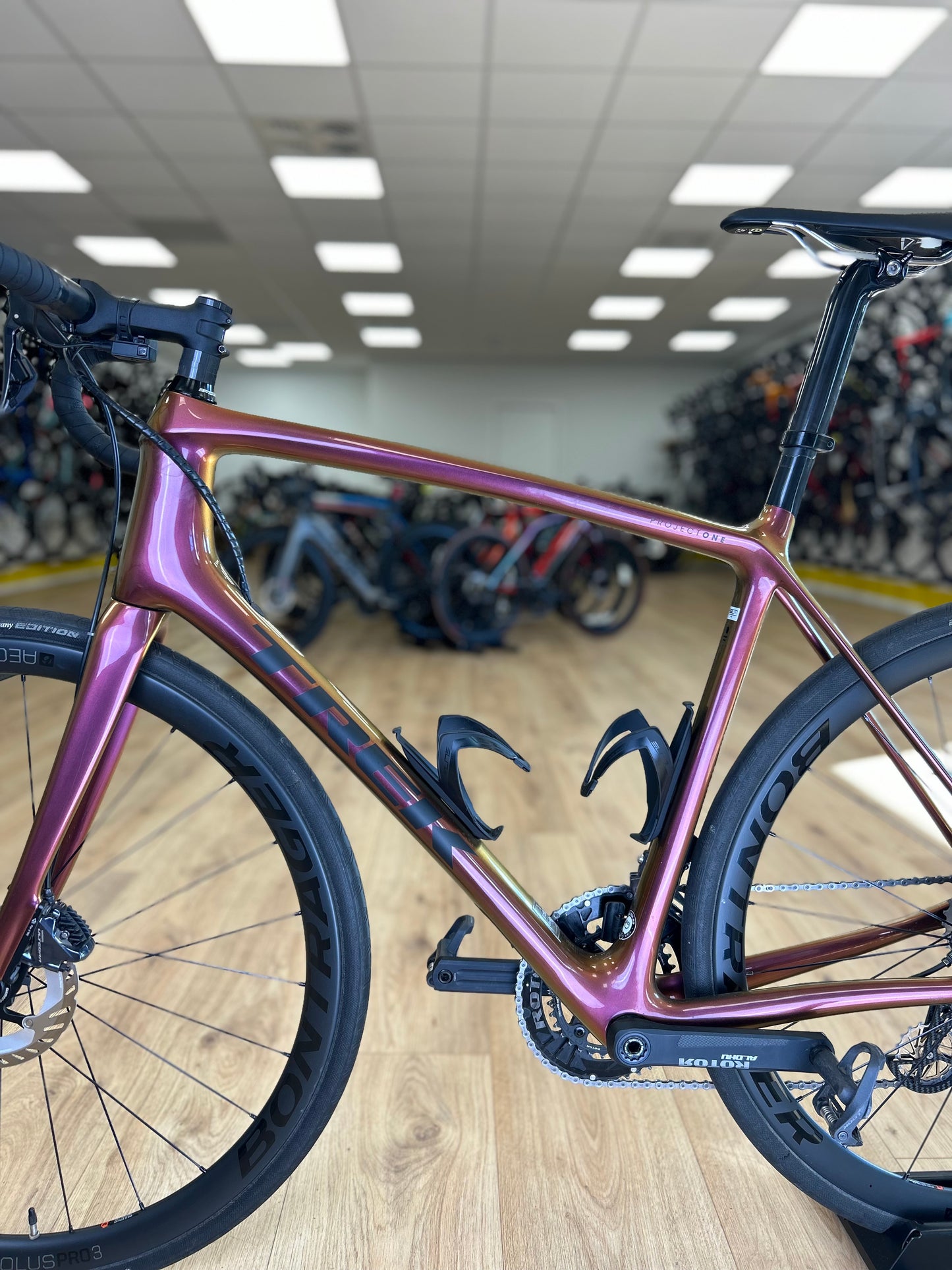 Chameleon Trek Emonda Slr7 Di2 Carbon Road Bike