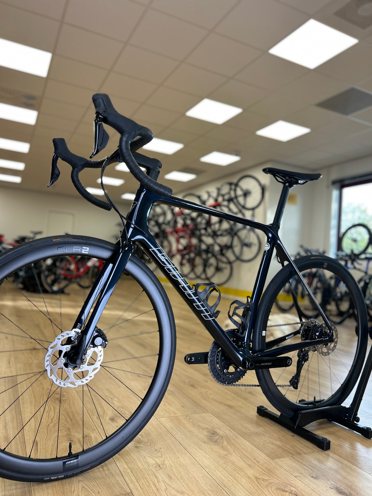 250km Giant TCR Advanced 1+ Di2 Carbon Racefiets
