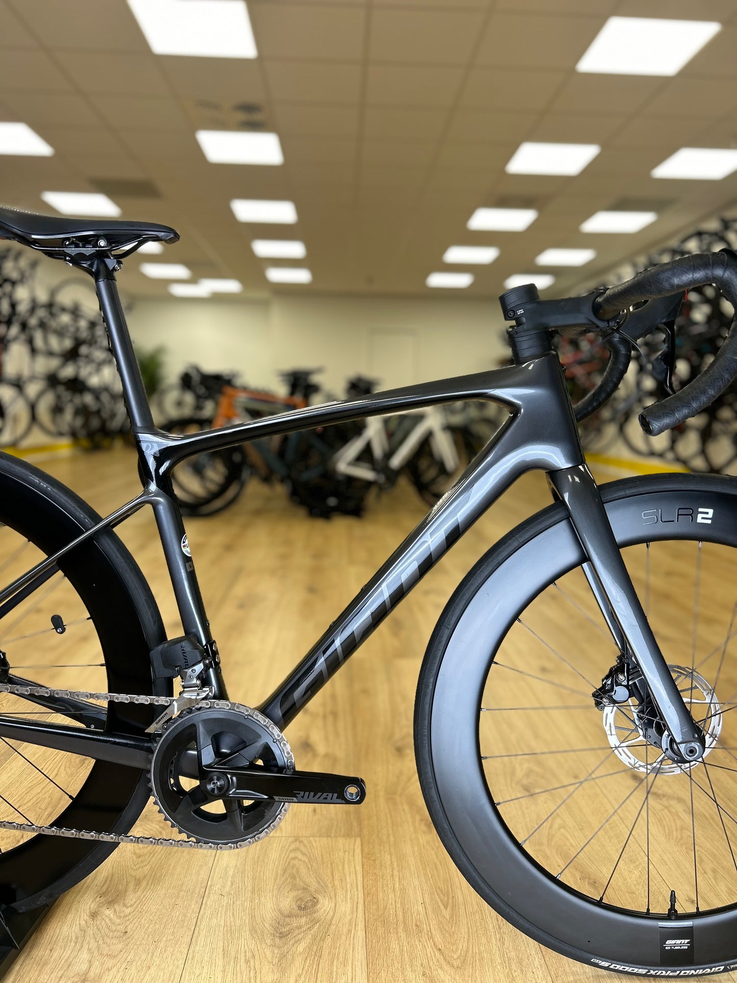 Giant Defy advanced pro 2 AXS Carbon Racefiets