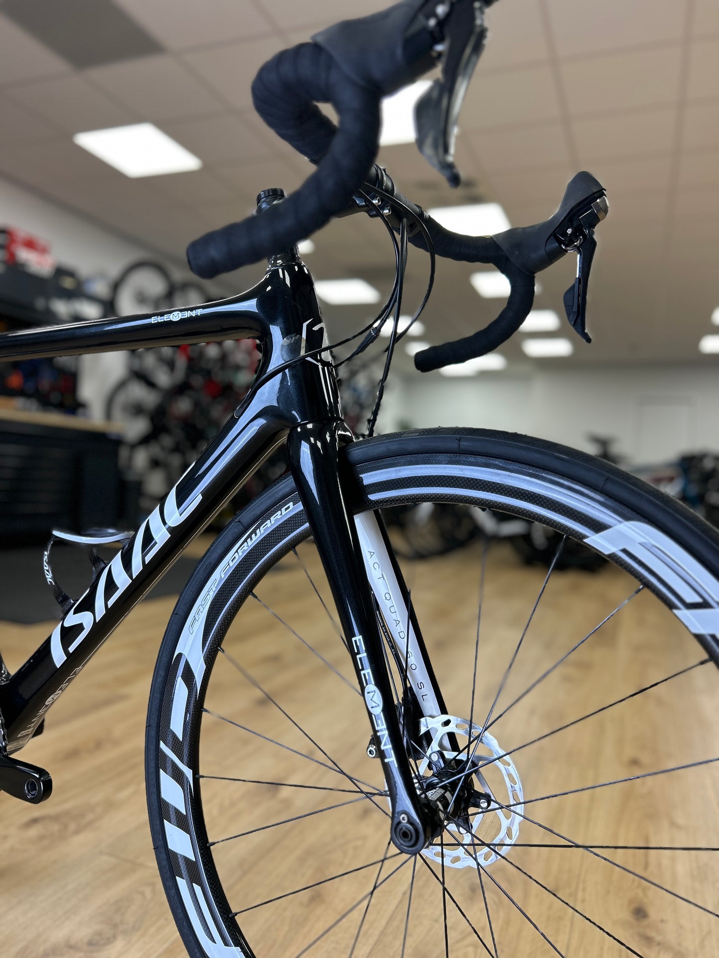Isaac Element Carbon Racefiets