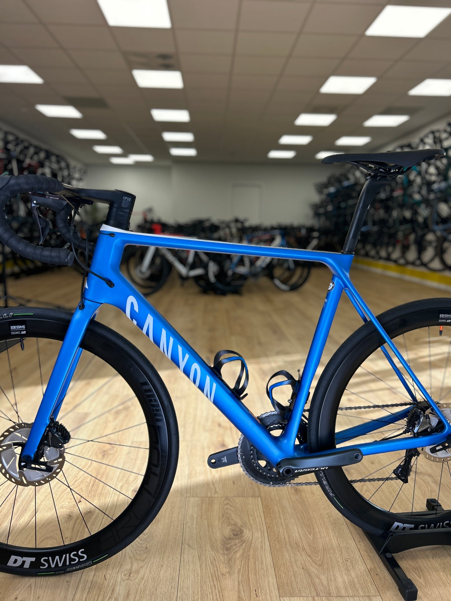 Canyon Ultimate CF SL Disc Di2 Carbon Racefiets