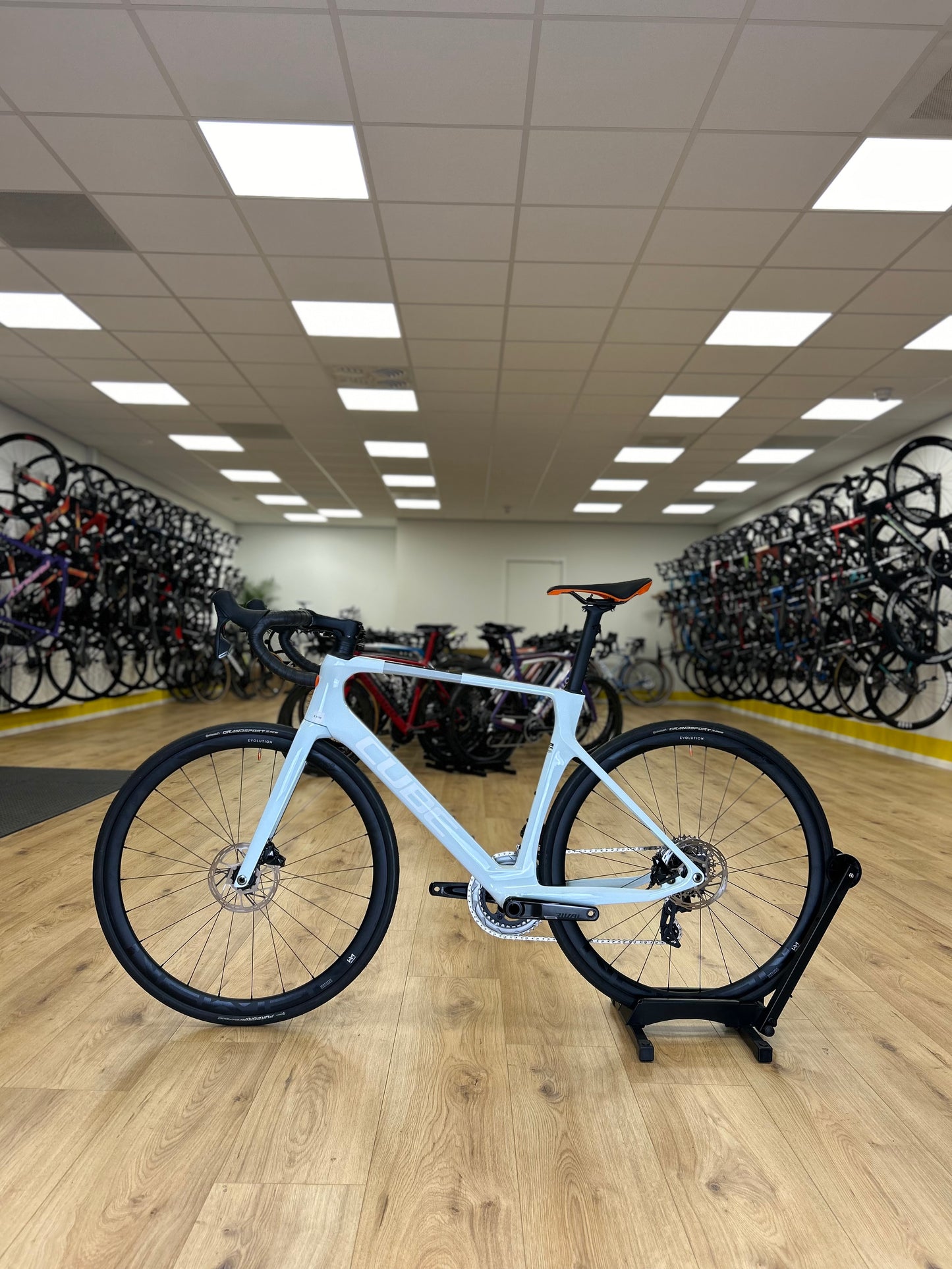 Showroom Model 0km Cube Agree C62 Pro AXS Racefiets