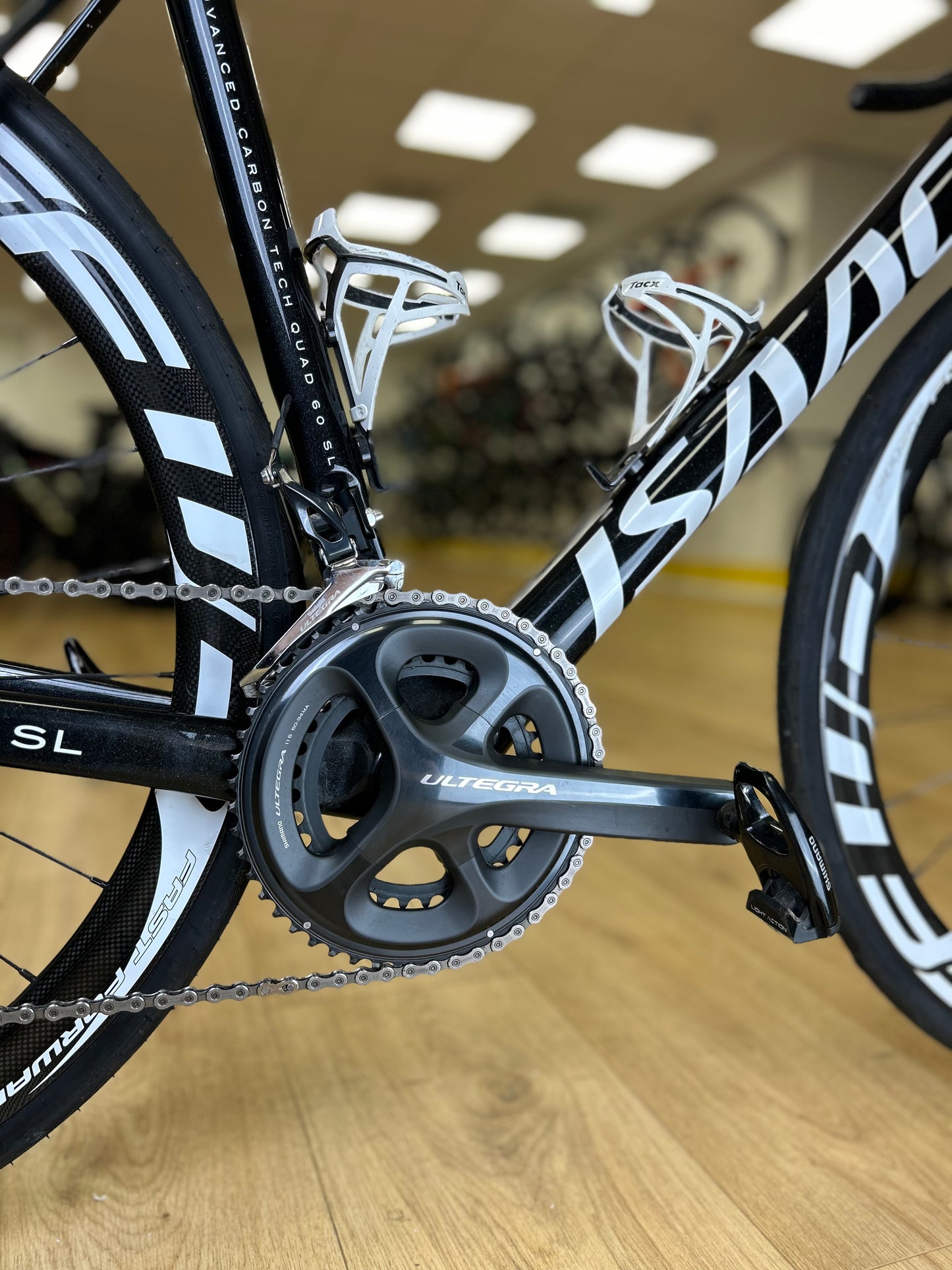 Isaac Element FFWD Ultegra Carbon Disc Racefiets
