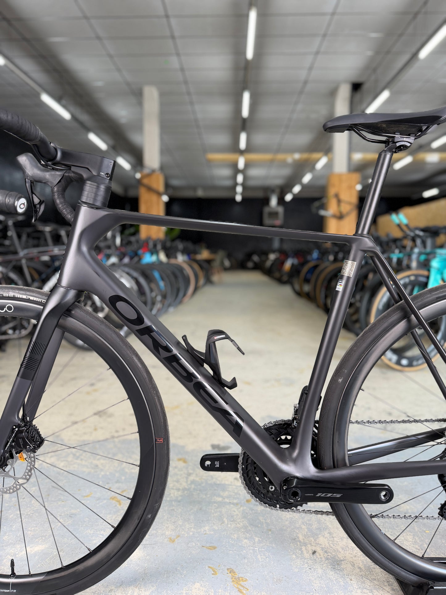 100km Orbea Orca M35i Di2 Carbon Racefiets