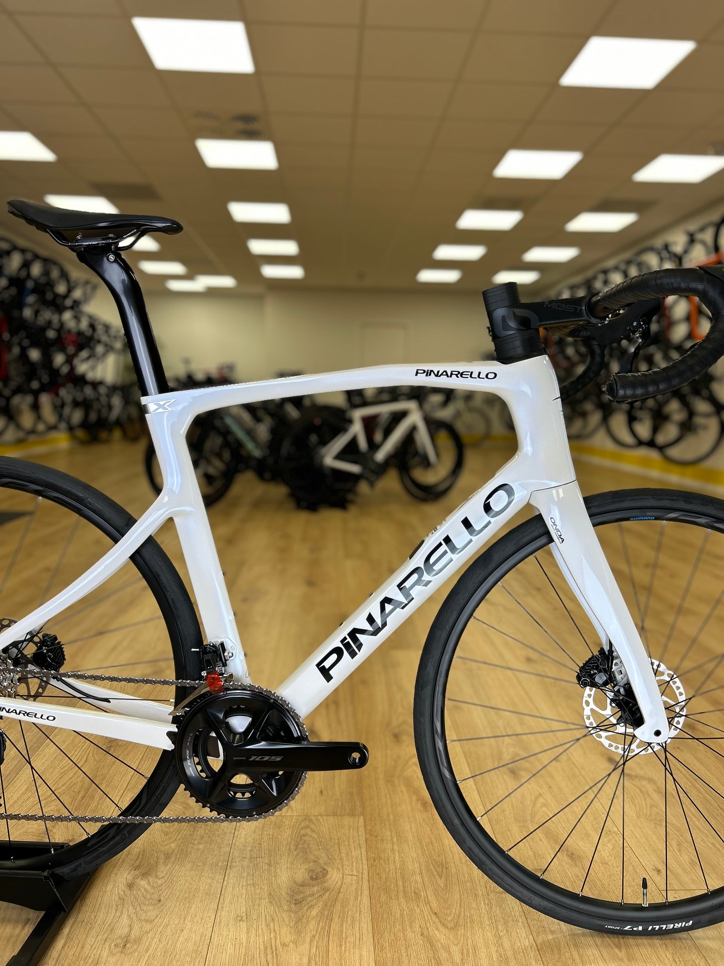 NIEUW Pinarello X1 Carbon Disc Racefiets