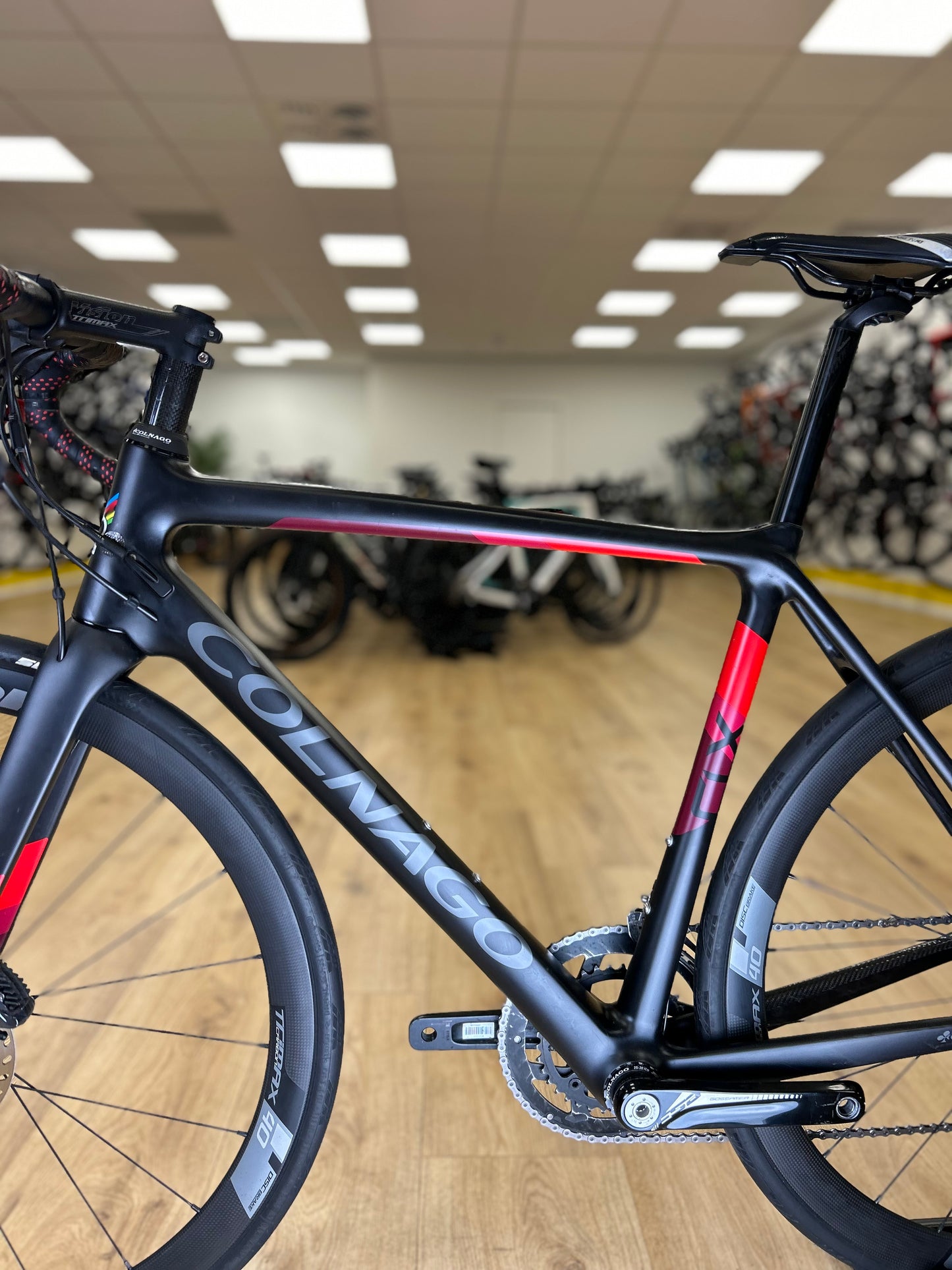 Colnago CLX Full Carbon Disc Racefiets