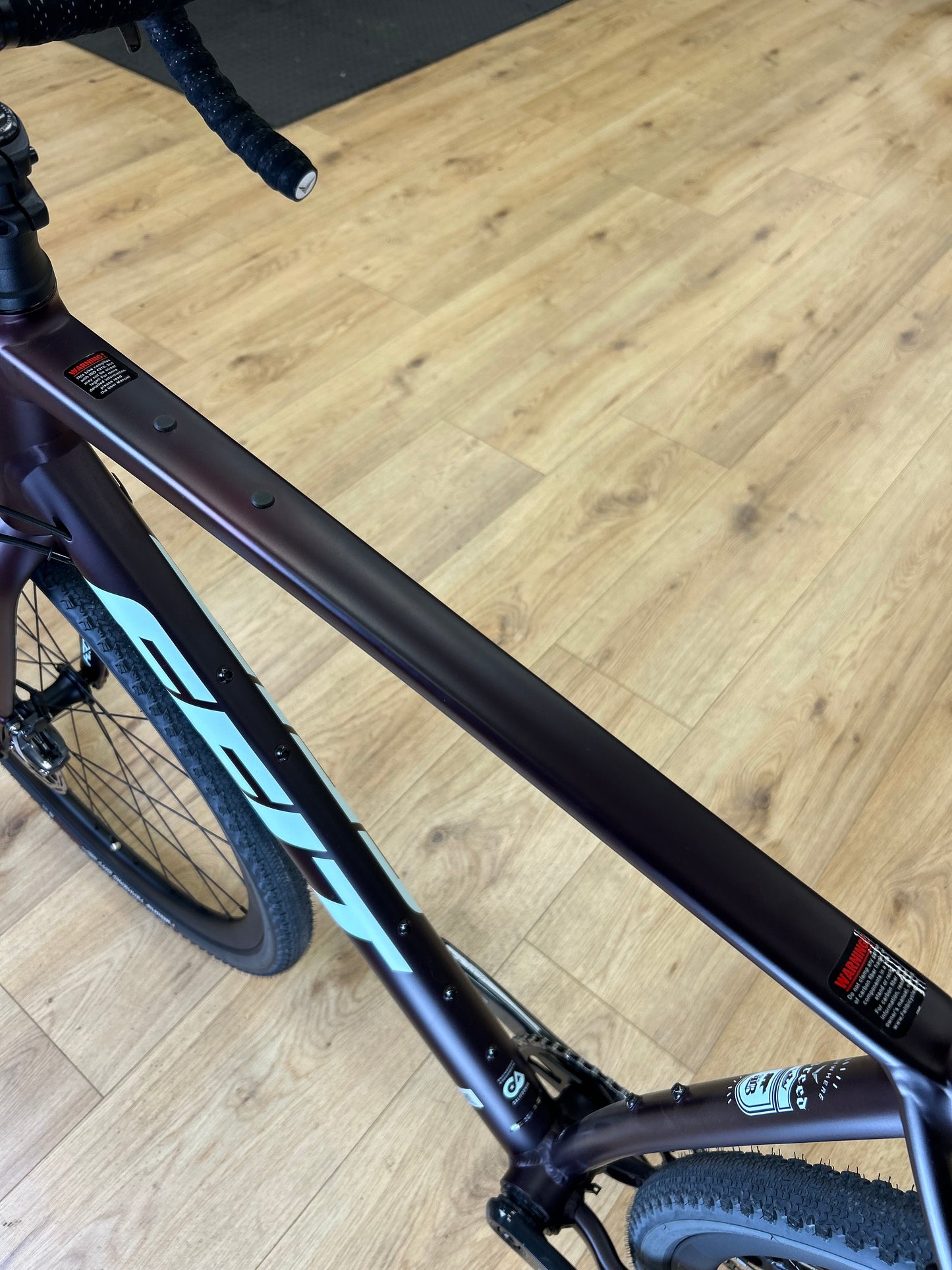 Showroom Model Felt Breed Disc Gravel