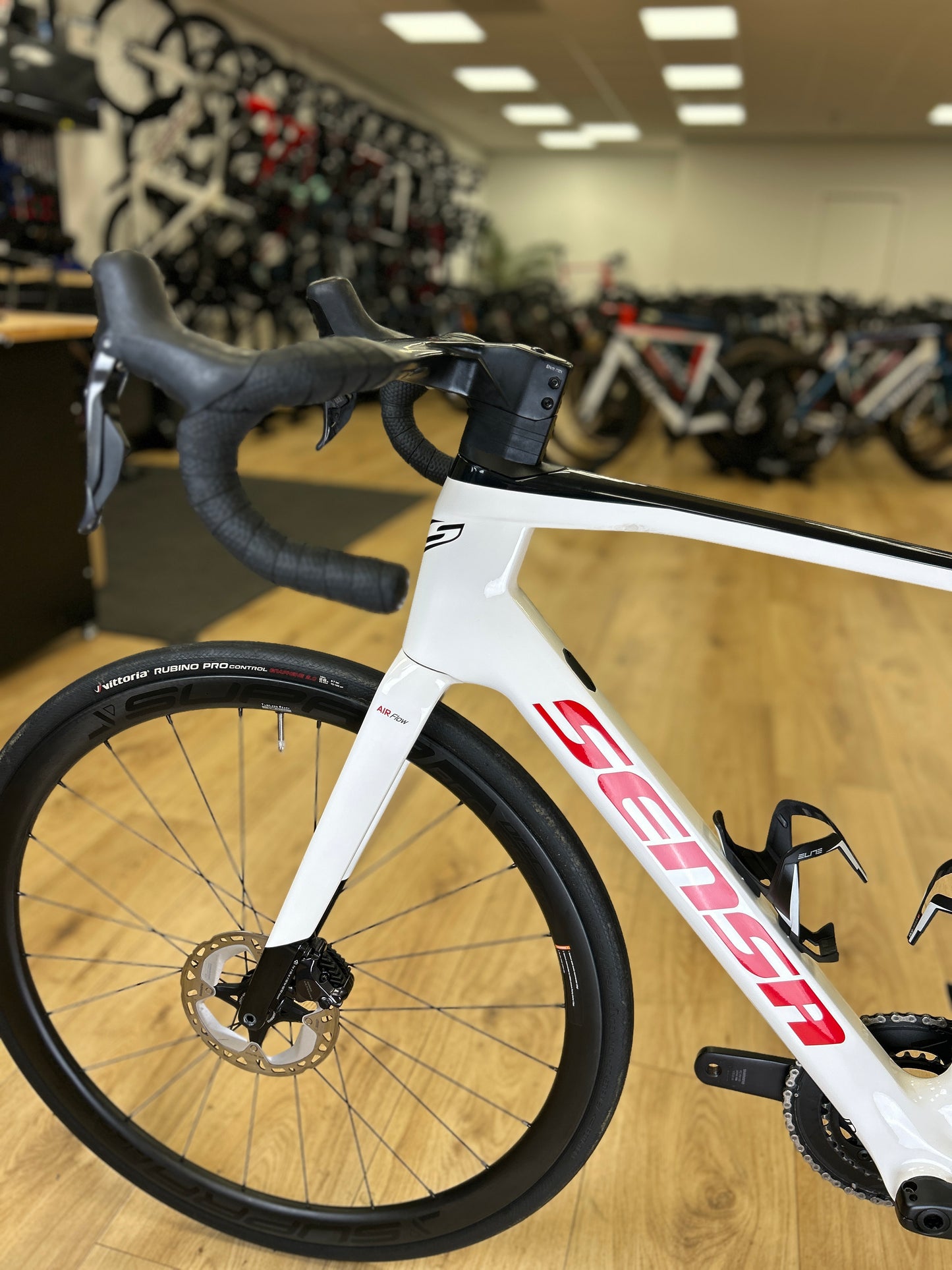 Sensa Giulia Di2 Carbon Racefiets