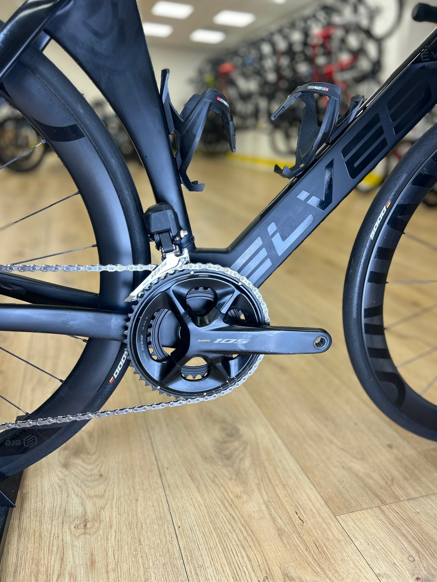 Elves Falath Pro Di2 Carbon Racefiets