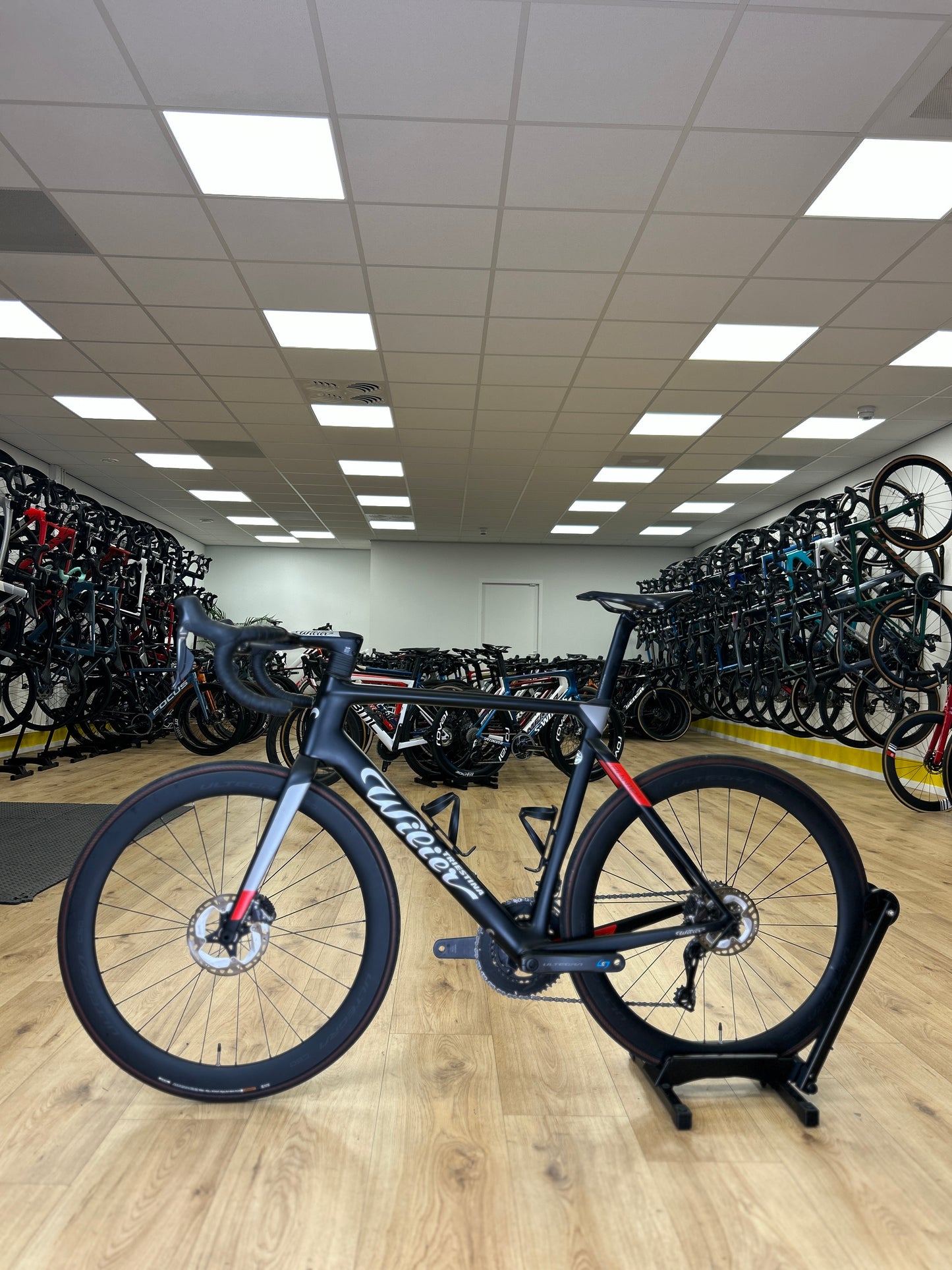 2000km Wilier Filante SLR Di2 Carbon Racefiets