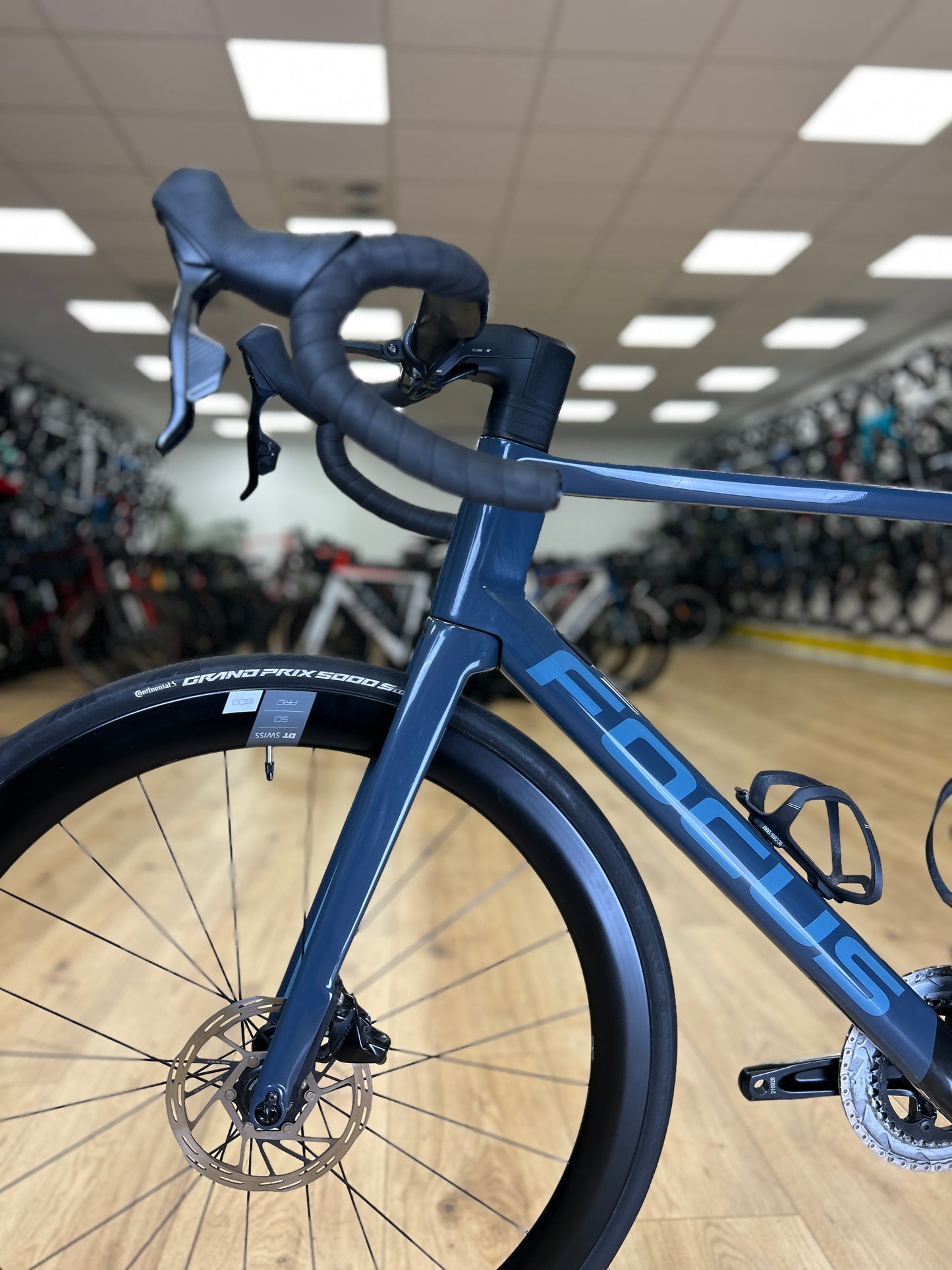 Focus Izalco MAX 9.7 AXS Carbon Racefiets