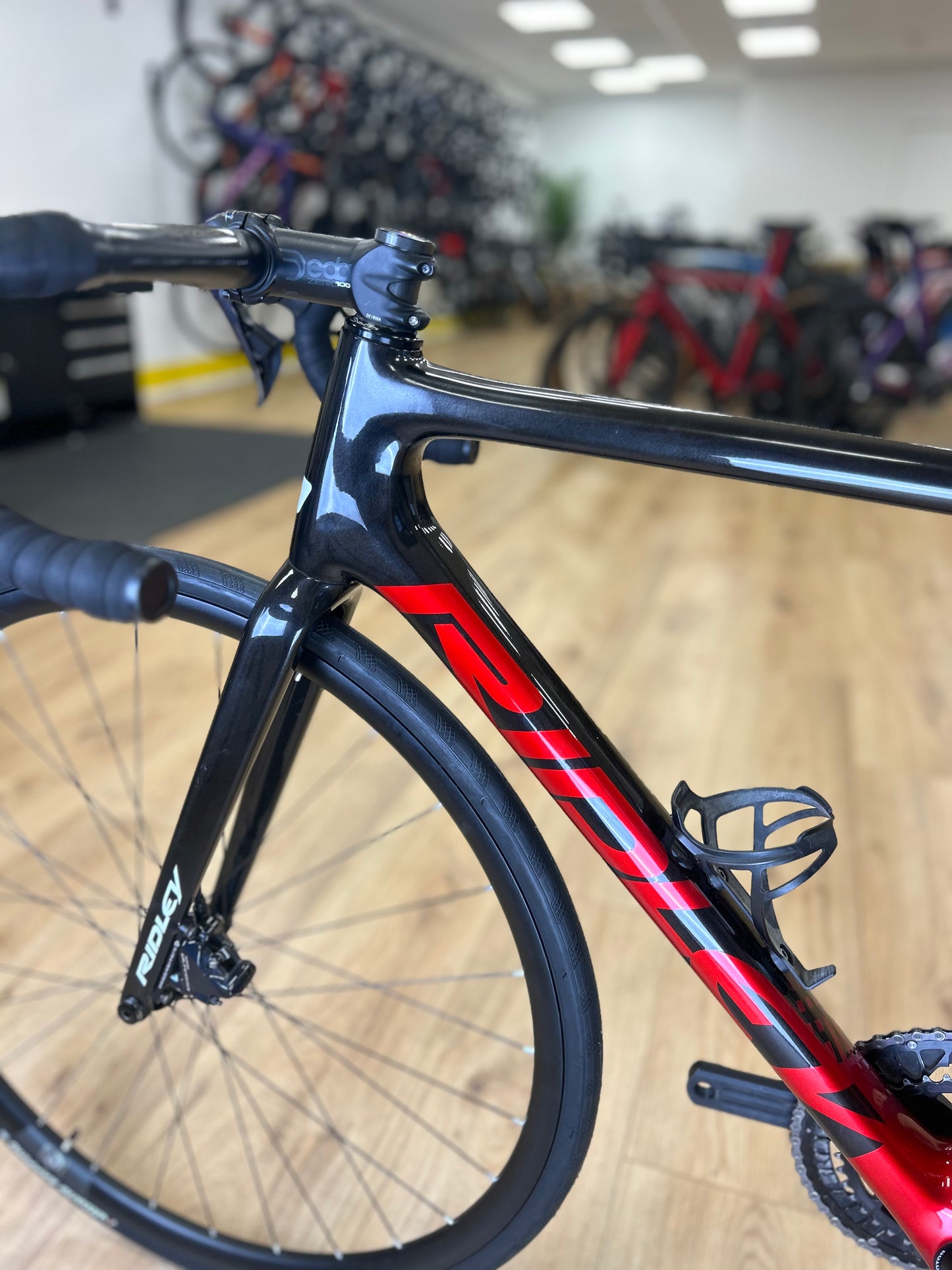 Ridley Helium Di2 Carbon Disc Racefiets