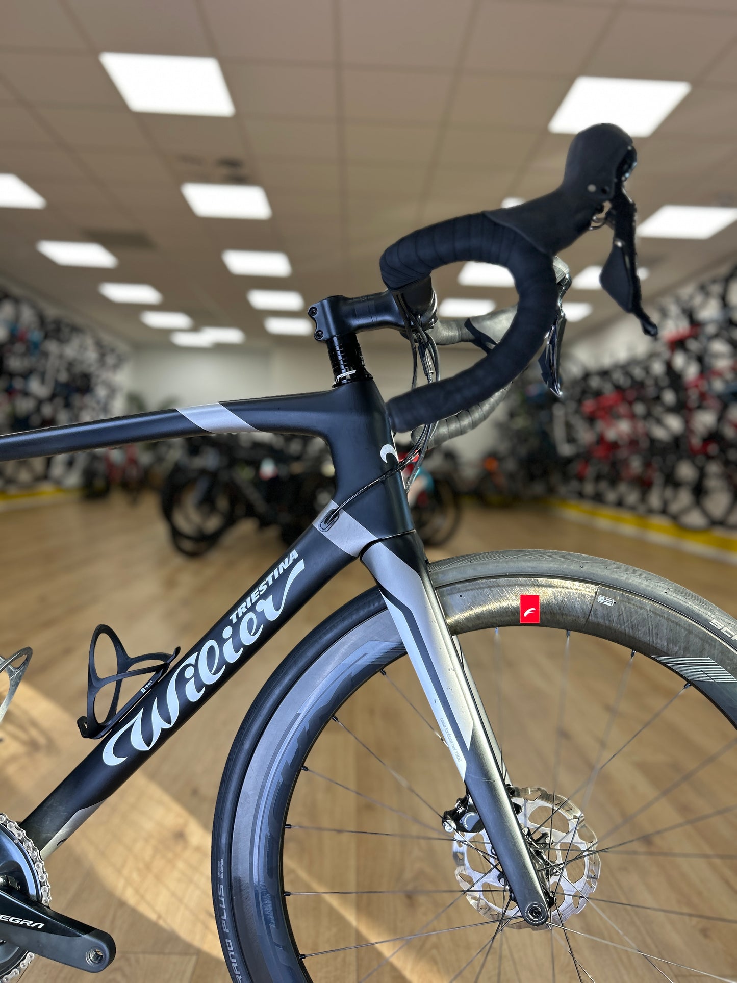 Wilier GTR Team Disc Carbon Racefiets