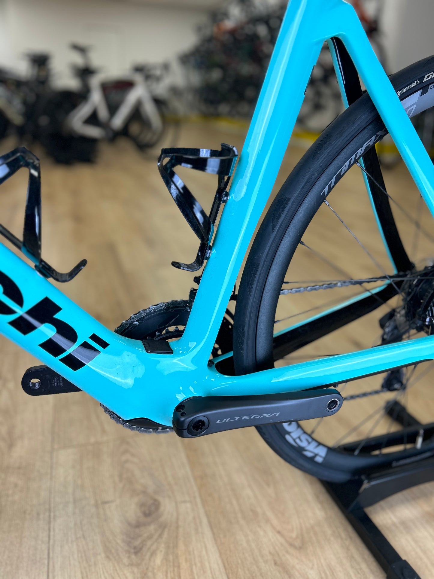 Bianchi Aria E-Bike Di2 Carbon Disc Racefiets