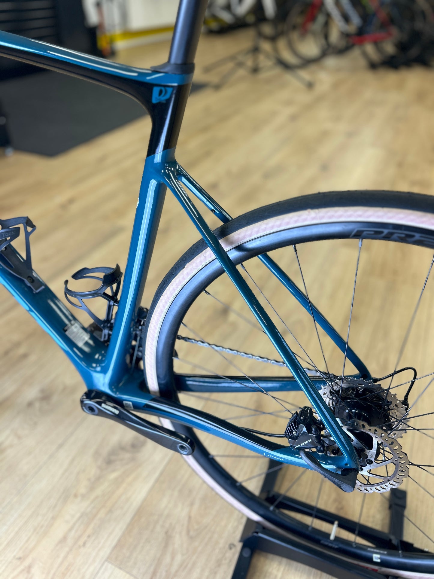 Giant Defy Carbon Racefiets