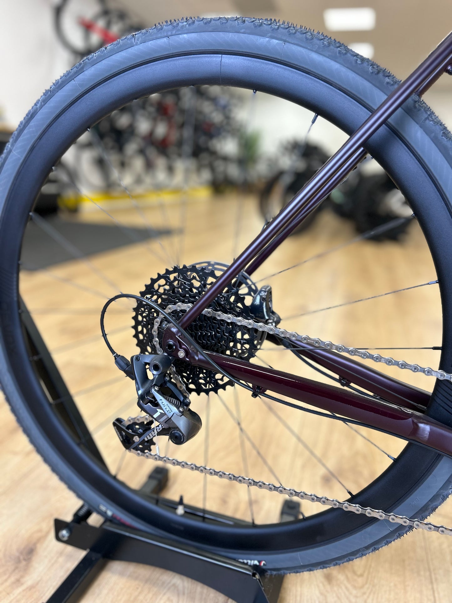 Showroom Model Felt Breed Disc Gravel
