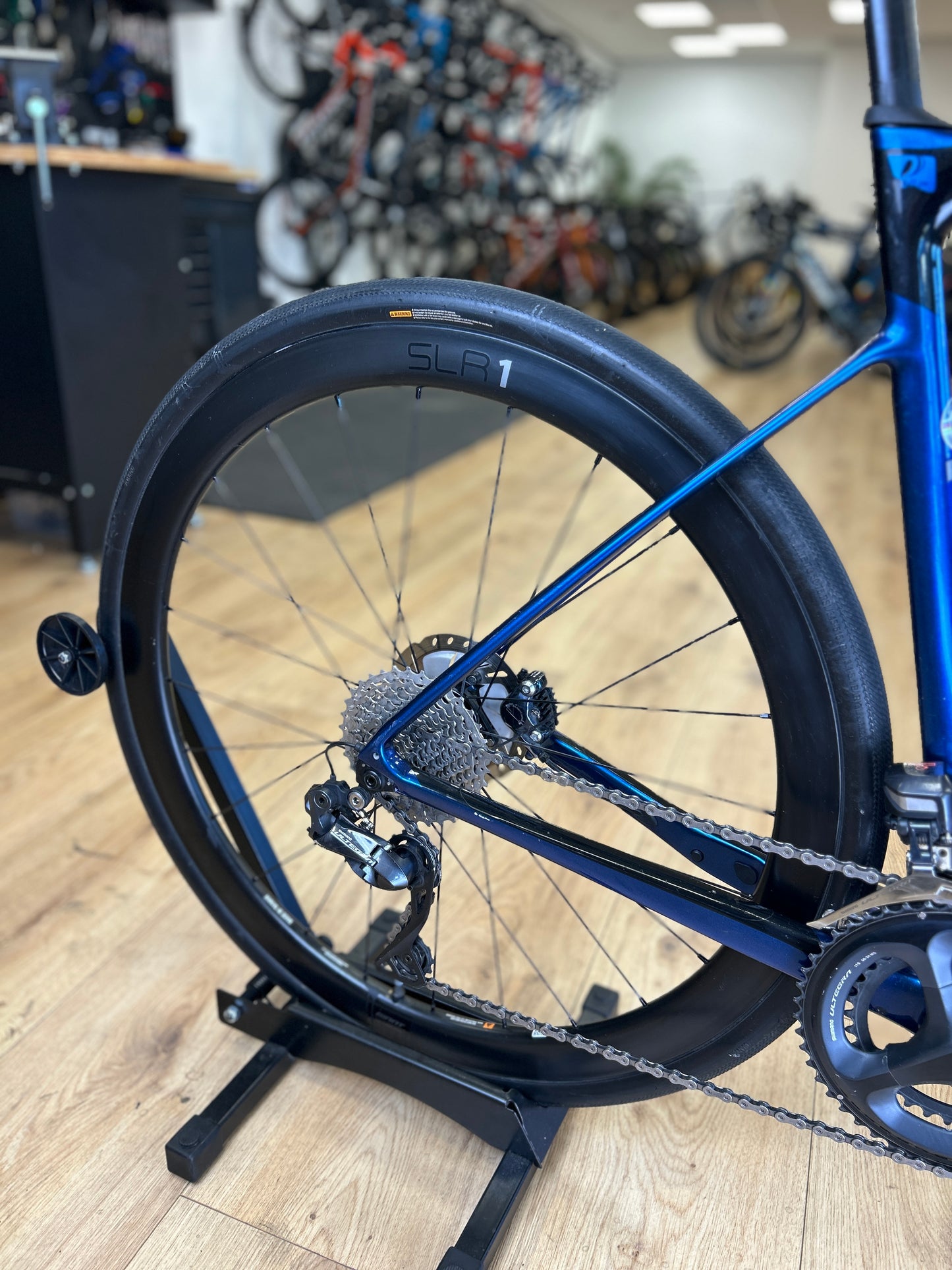 Giant Defy Advanced Pro 1 Di2 Carbon Racefiets