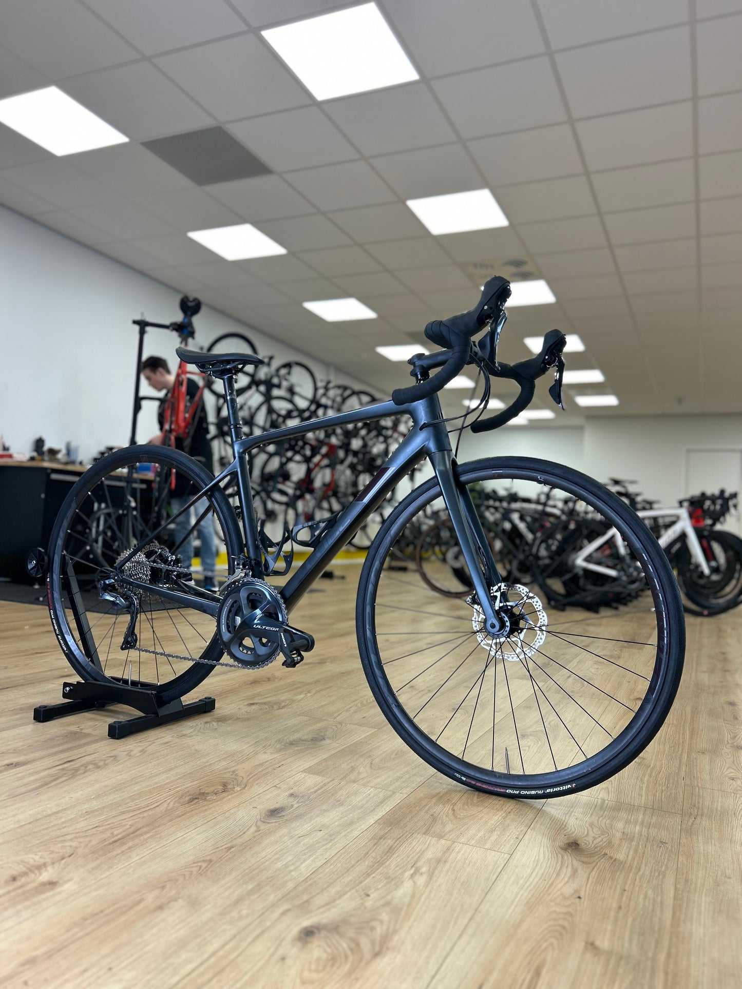 Cube Axial Carbon Disc Racefiets