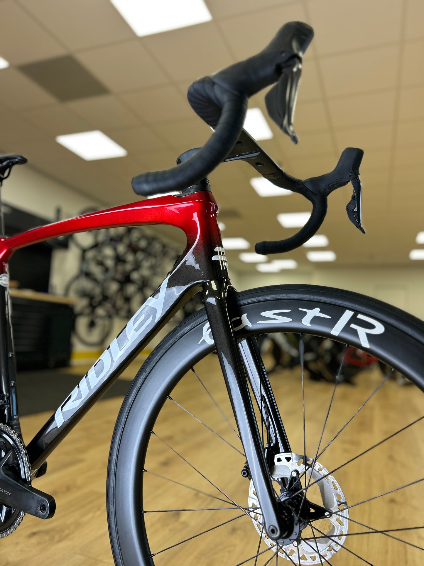 500km Ridley Fenix SLiC Di2 Carbon Racefiets