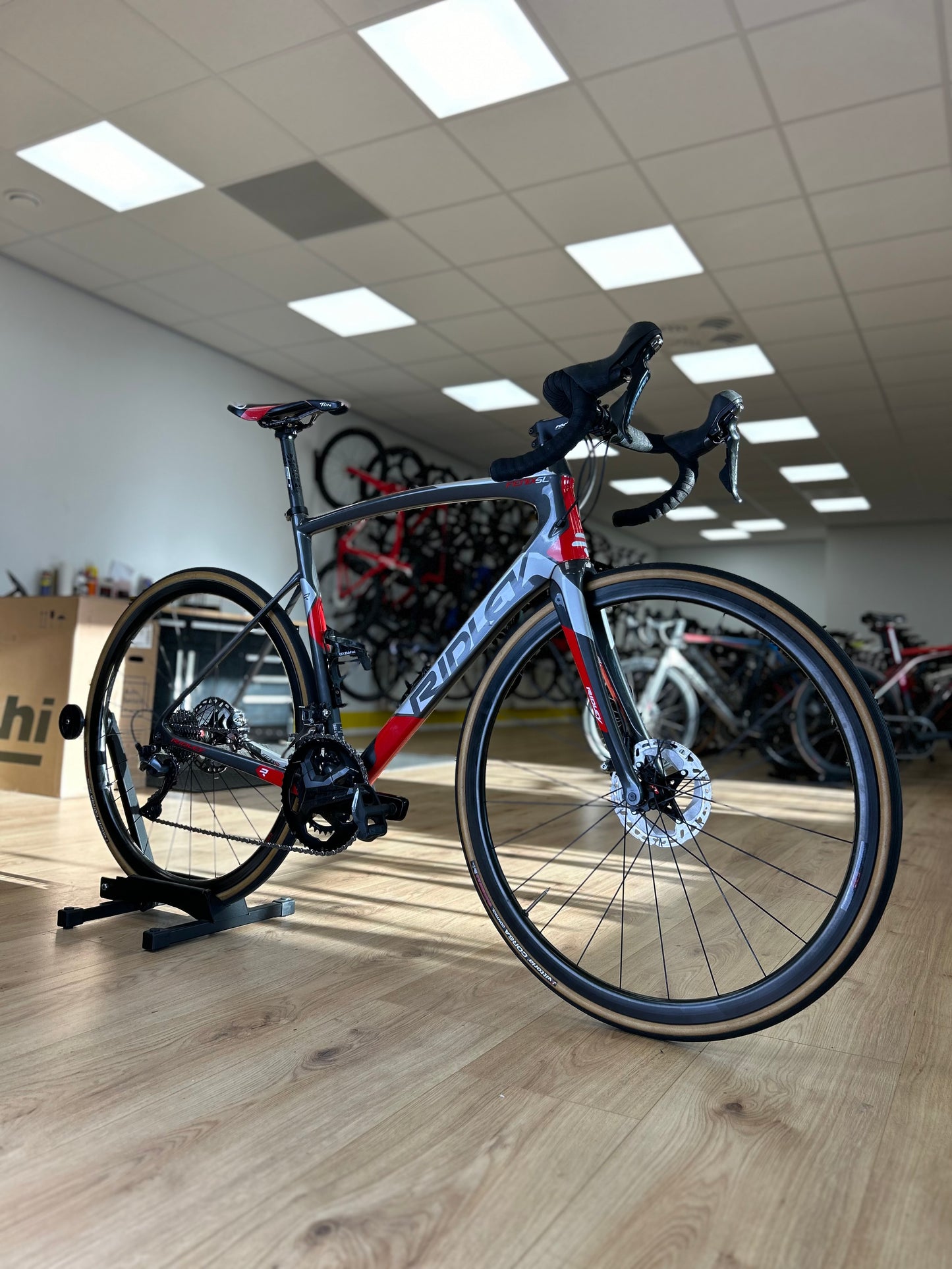Ridley Fenix Carbon Ultegra Disc Racefiets
