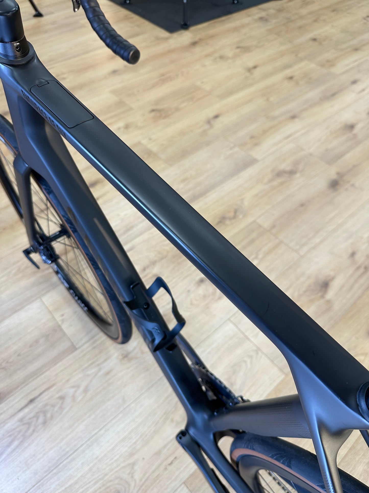 200km Canyon Endurace Di2 Carbon Disc Road Bike