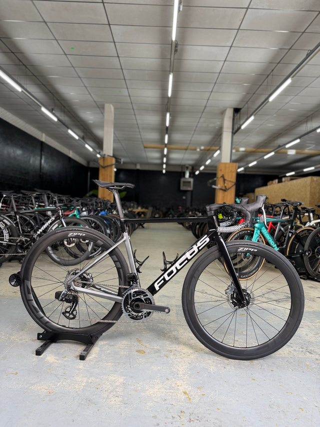 Focus Izalco Max SRAM RED eTap Carbon Racefiets