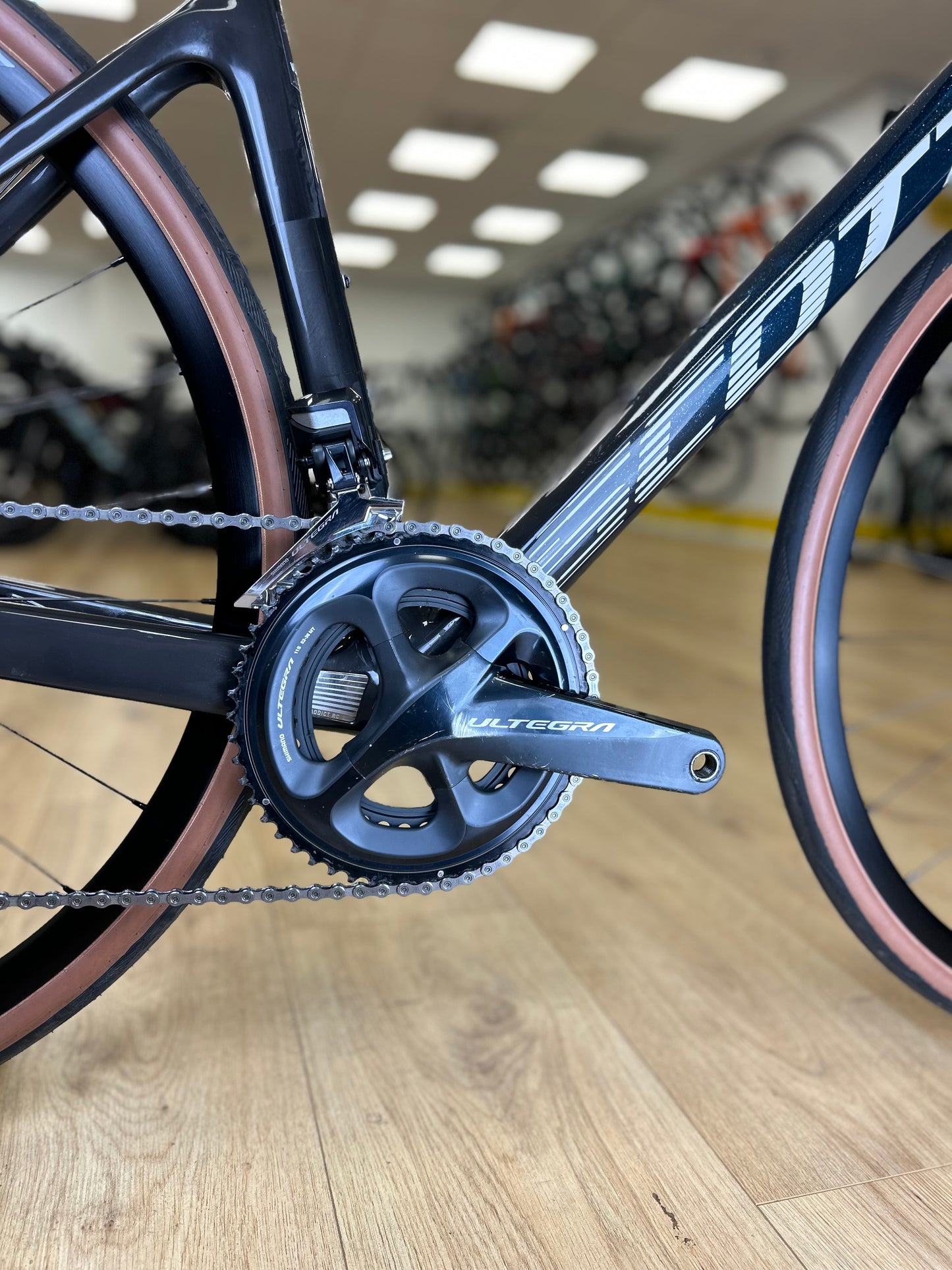 Scott Addict RC Di2 Carbon Disc Racefiets