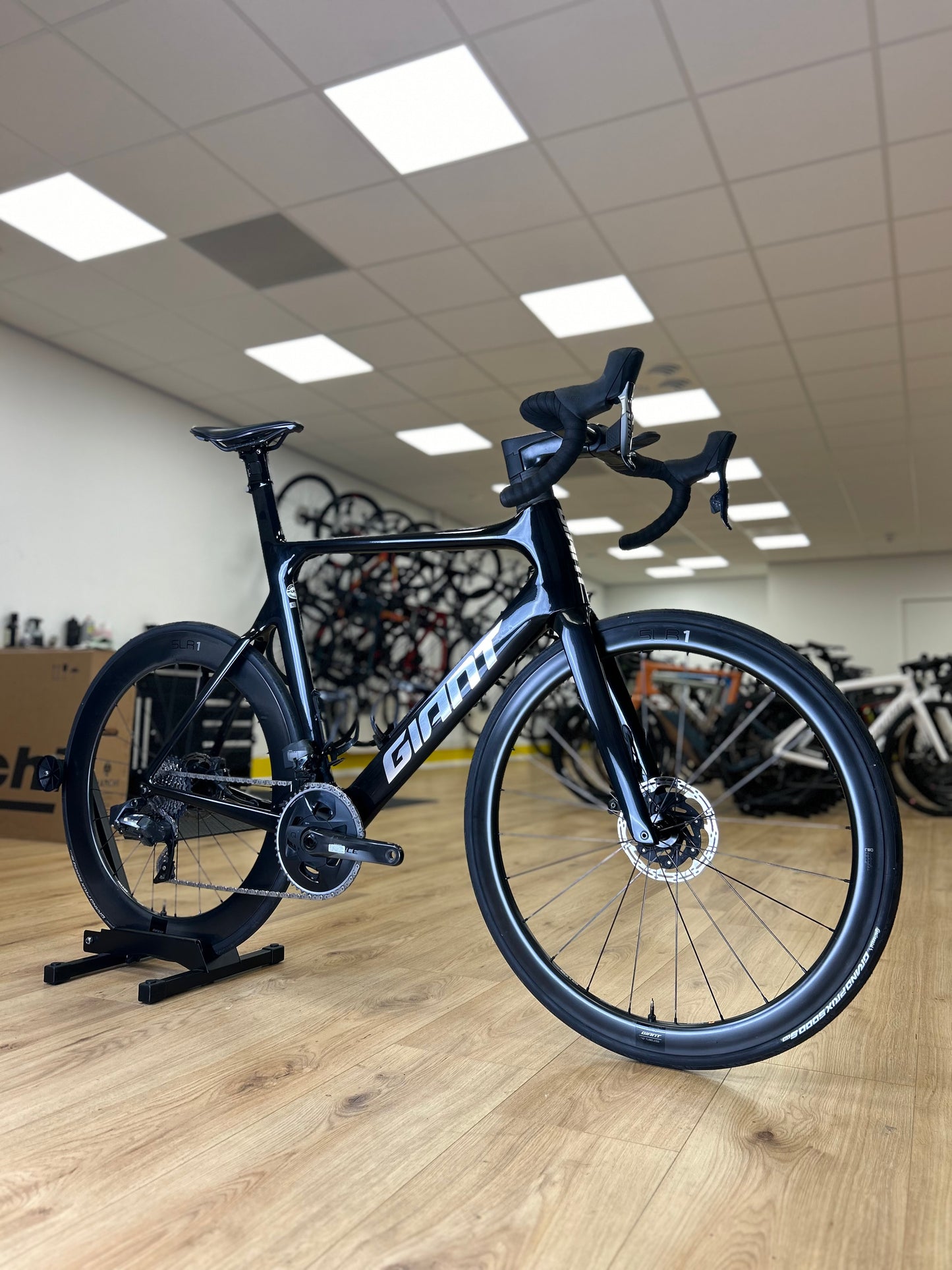 Giant Propel Advanced SL AXS Carbon Road Bike