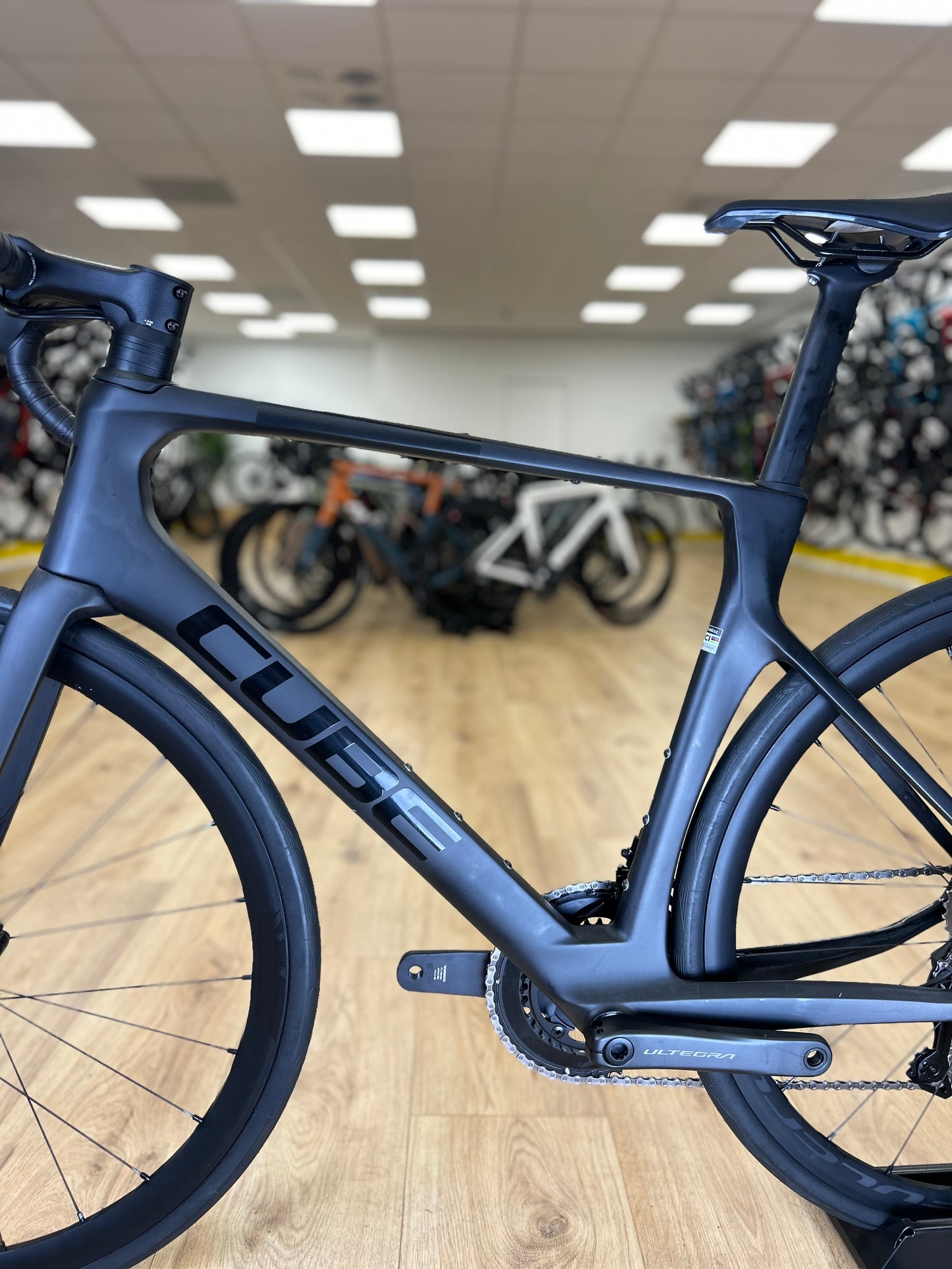 200km Cube Agree Di2 Carbon Racefiets