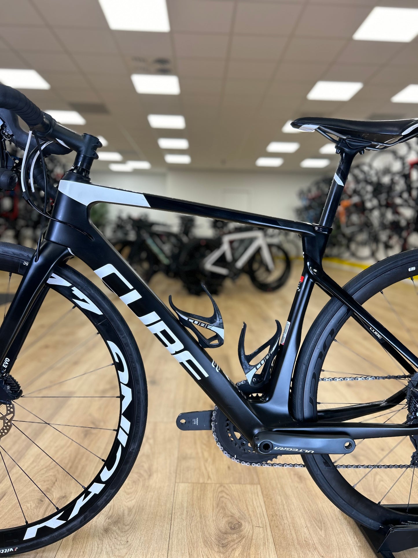 Cube Agree Ultegra Carbon Disc Racefiets