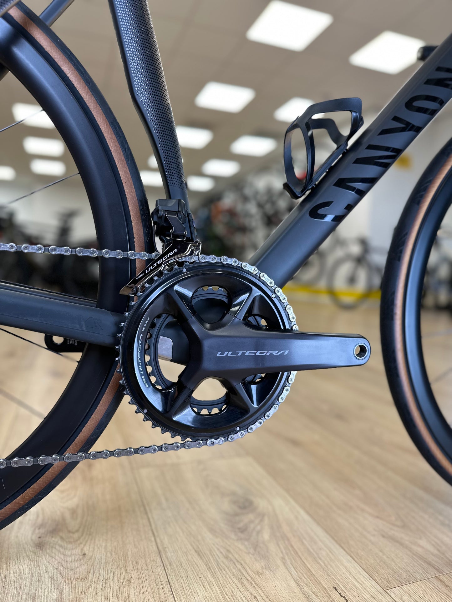 200km Canyon Endurace Di2 Carbon Disc Road Bike