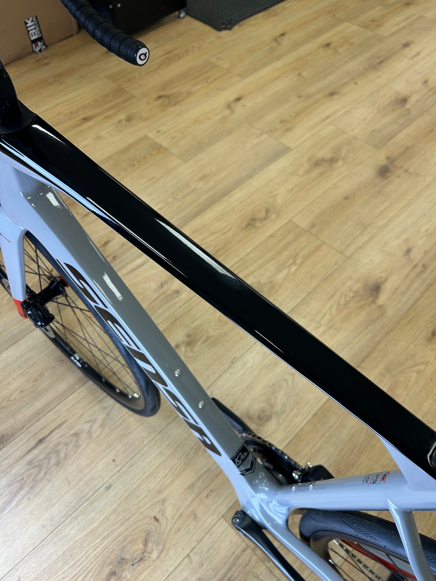 0km Showroom Model Sensa Giulia Di2 Carbon Racefiets