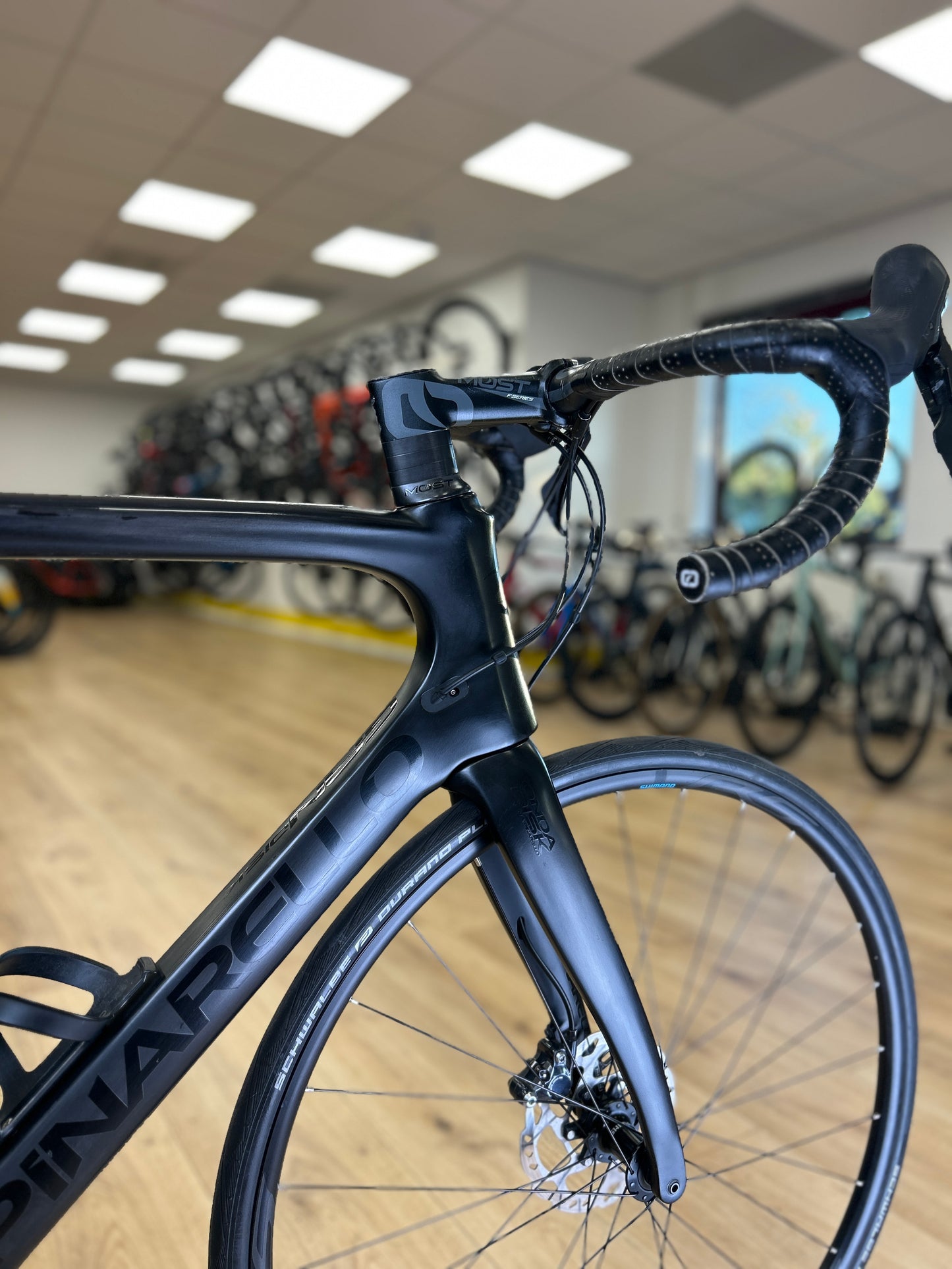 Pinarello Gan Disk Carbon Racefiets