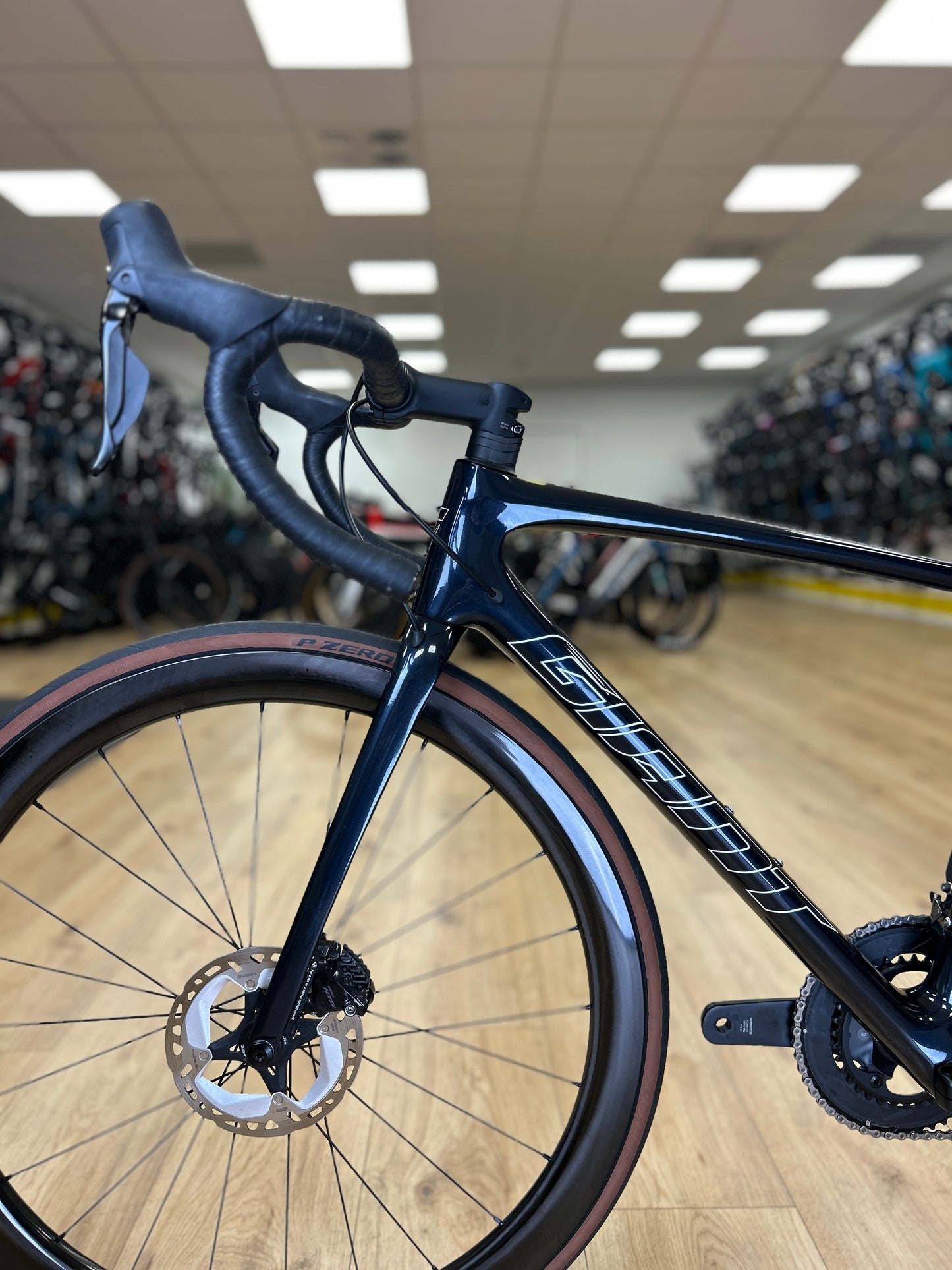 Giant TCR Advanced 1+ Di2 Carbon Racefiets