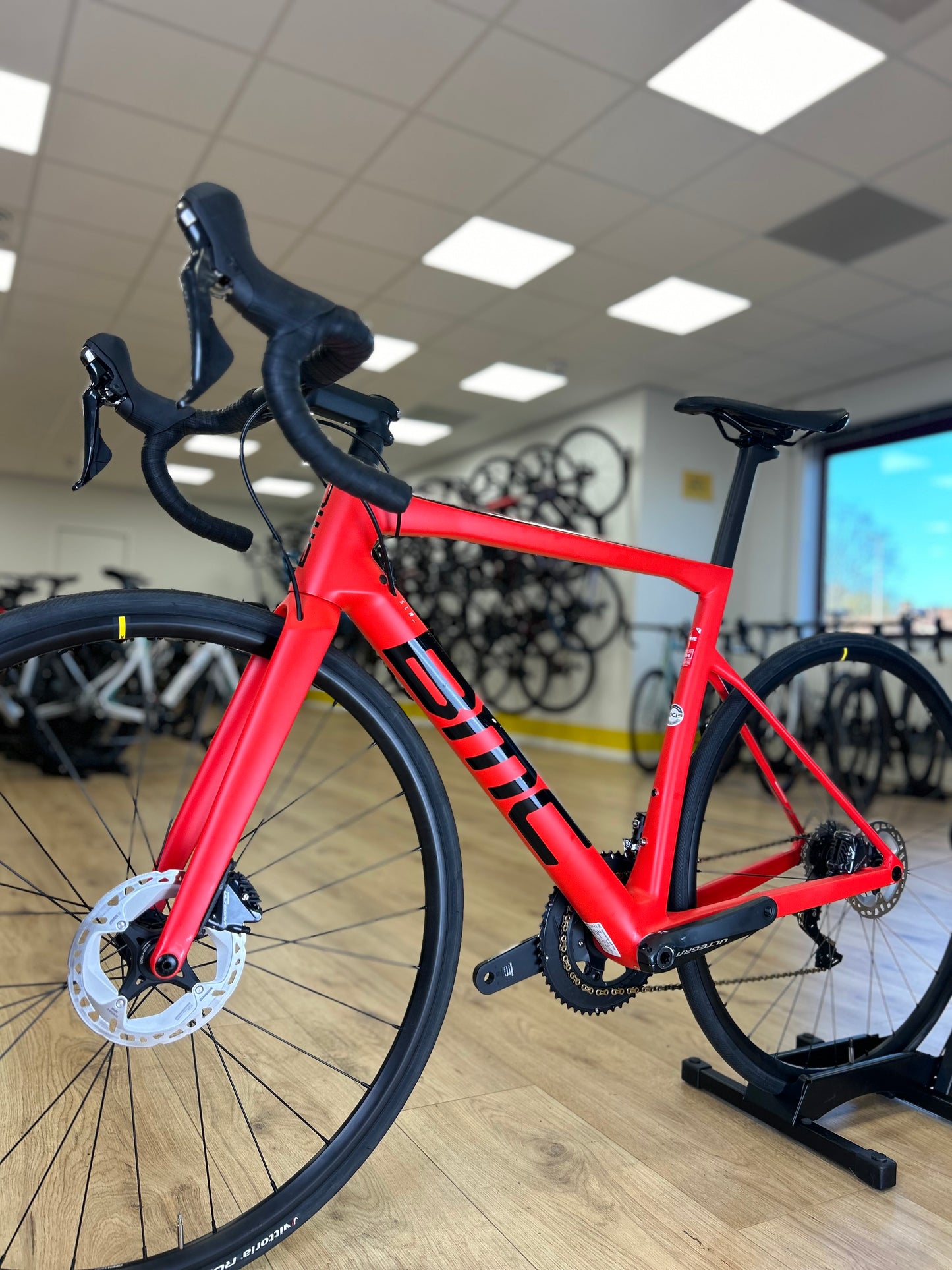 NEW BMC TeamMachine Carbon Disc Racefiets