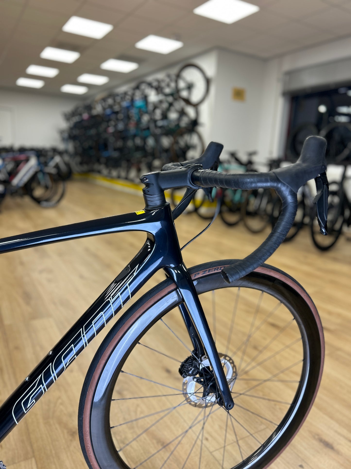 Giant TCR Advanced 1+ Di2 Carbon Racefiets