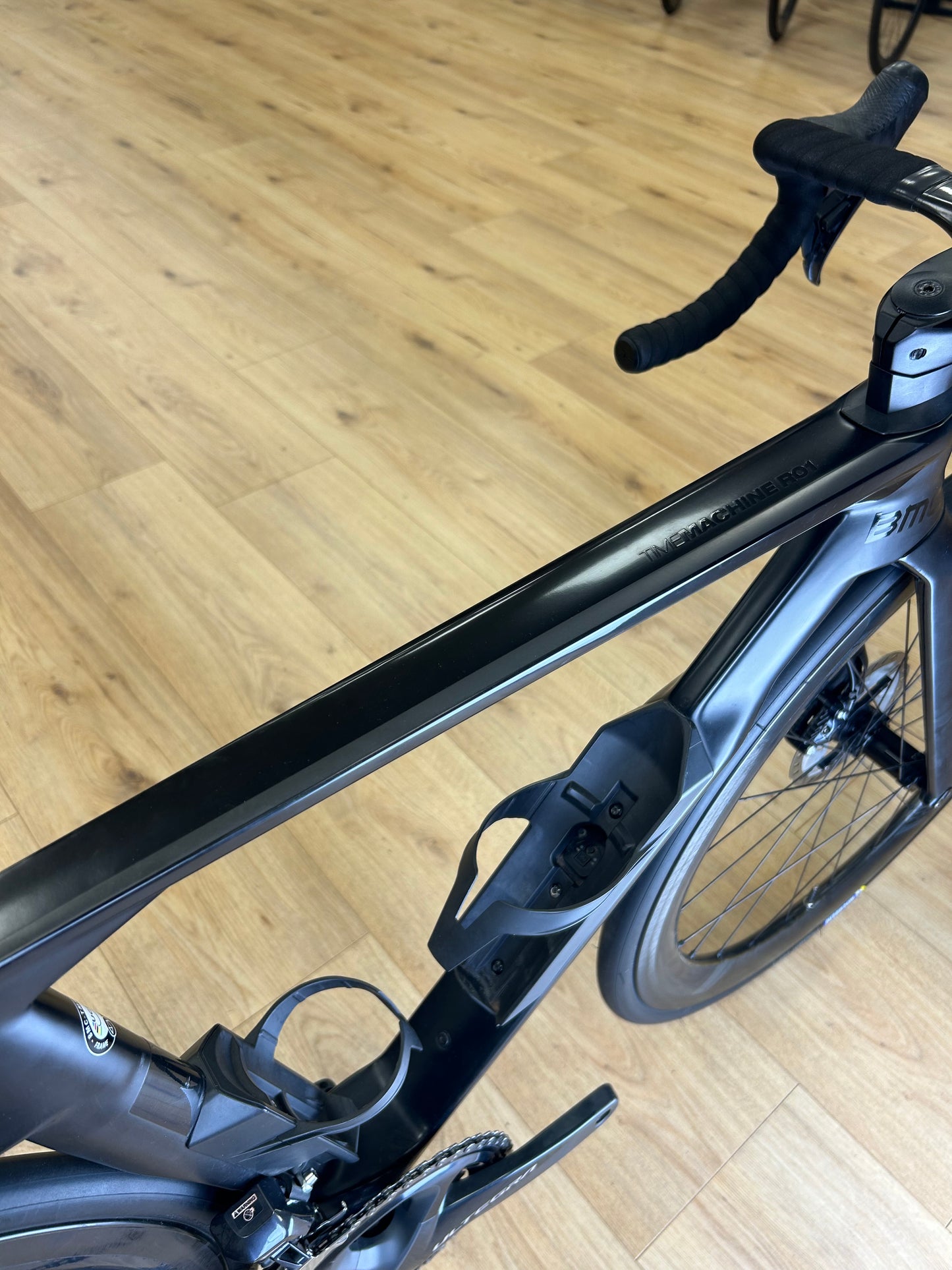 BMC TimeMachine Di2 Carbon Disc Racefiets