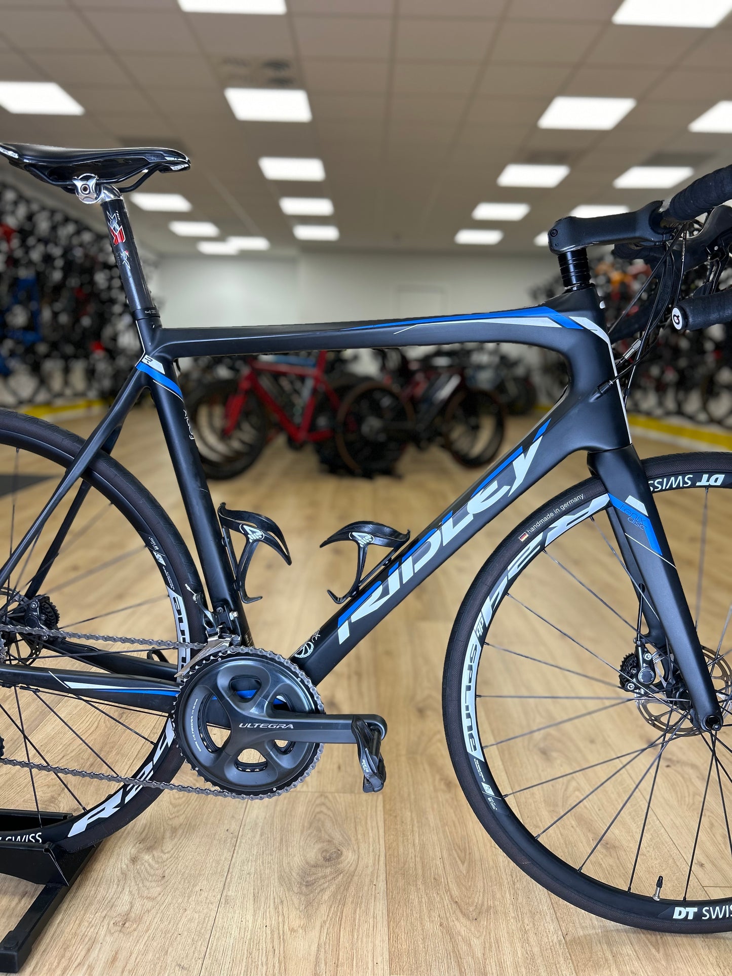 Ridley Fenix Carbon Ultegra Disc Racefiets