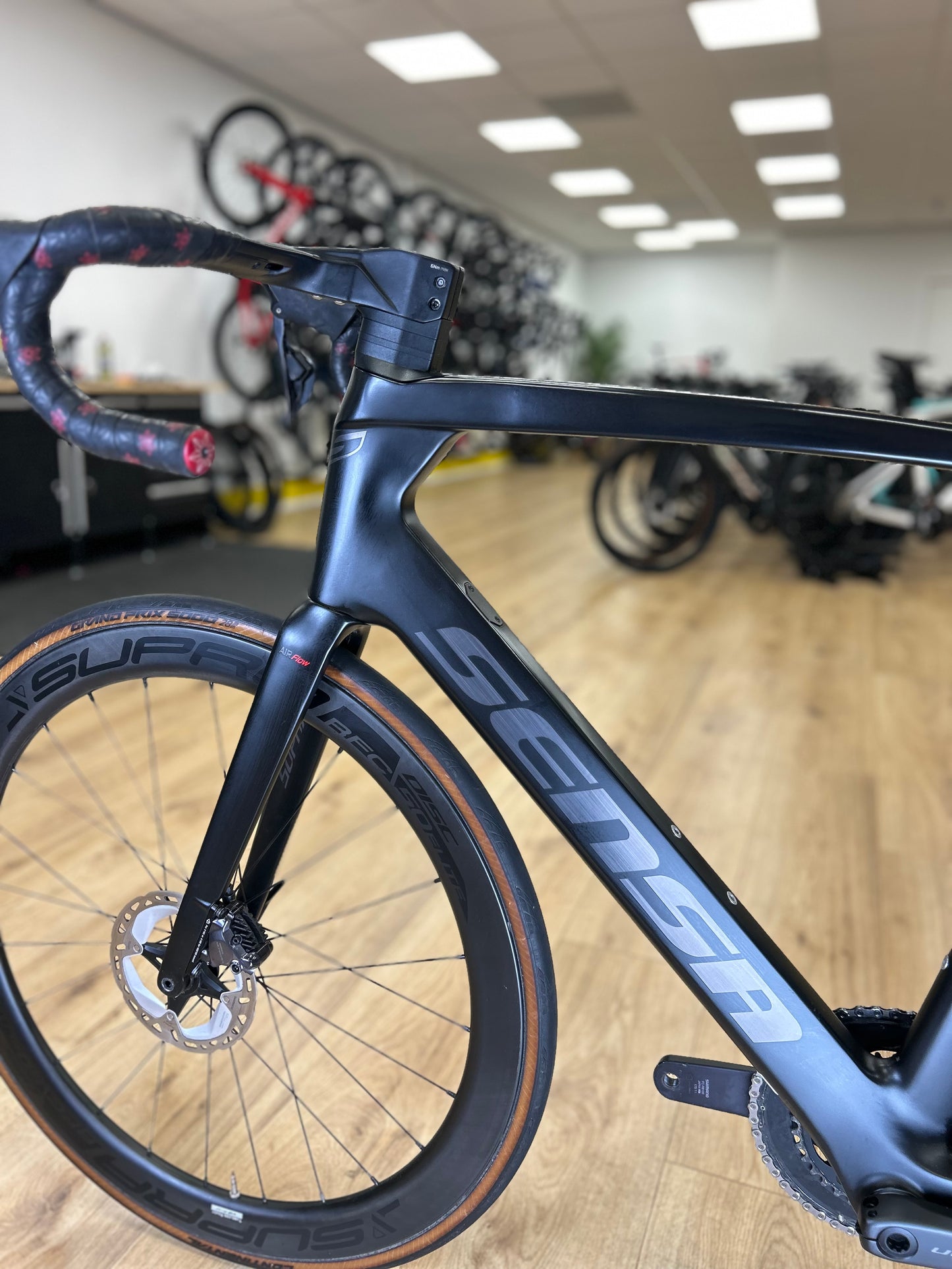 Sensa Giulia Evo Di2 Carbon Disc Racefiets